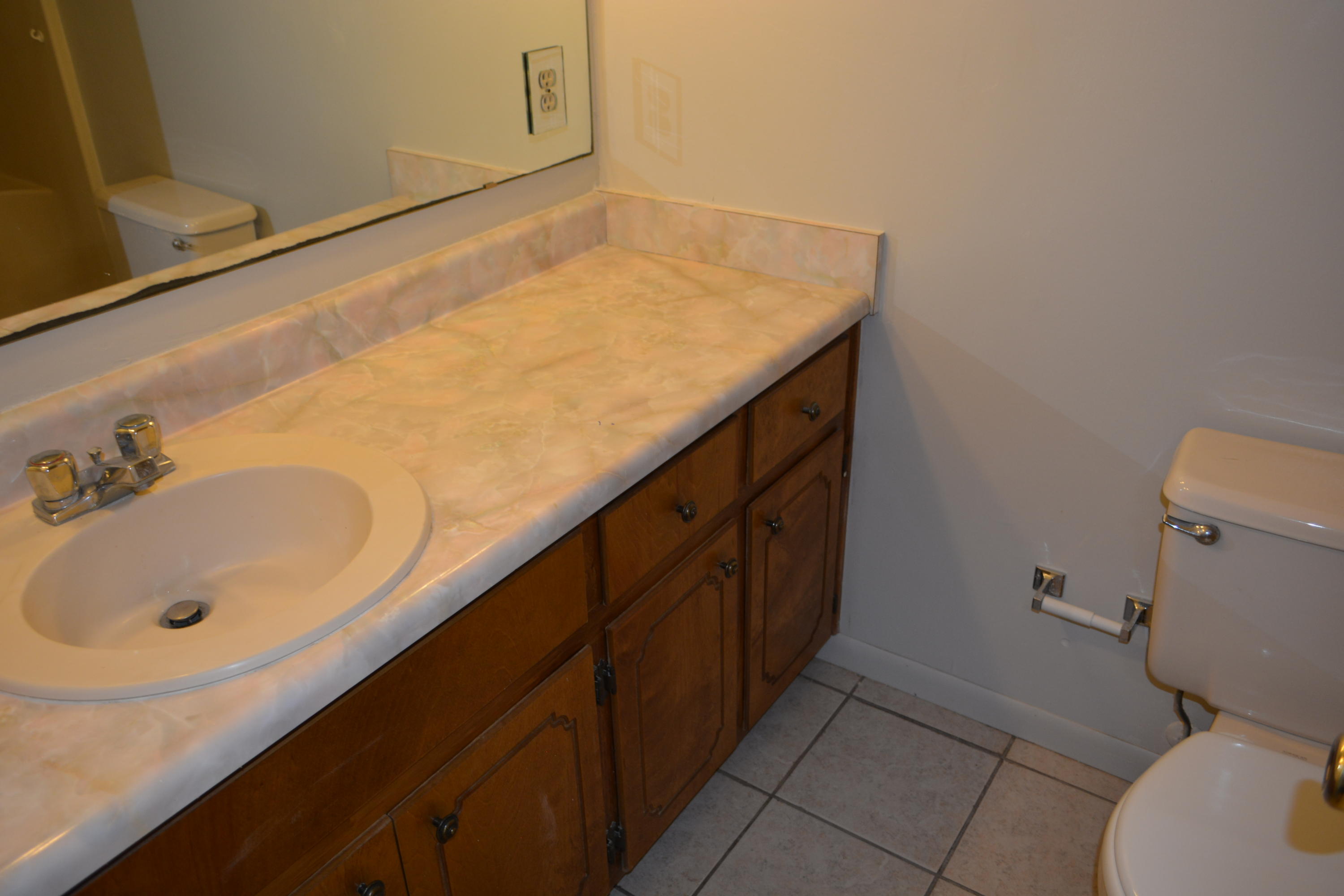 PORT DIXIE - Residential Lease