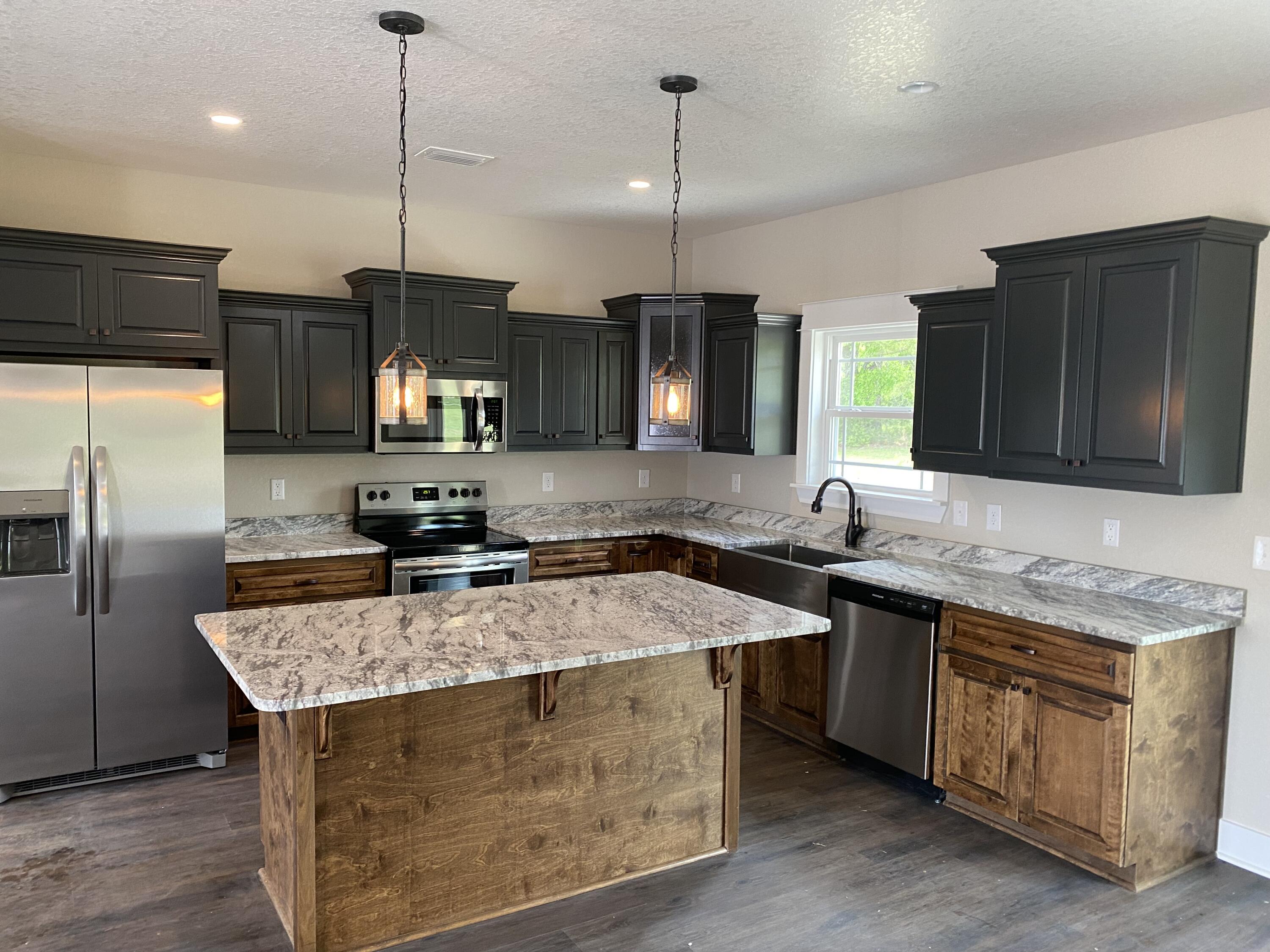 HUNTERS CREEK - Residential