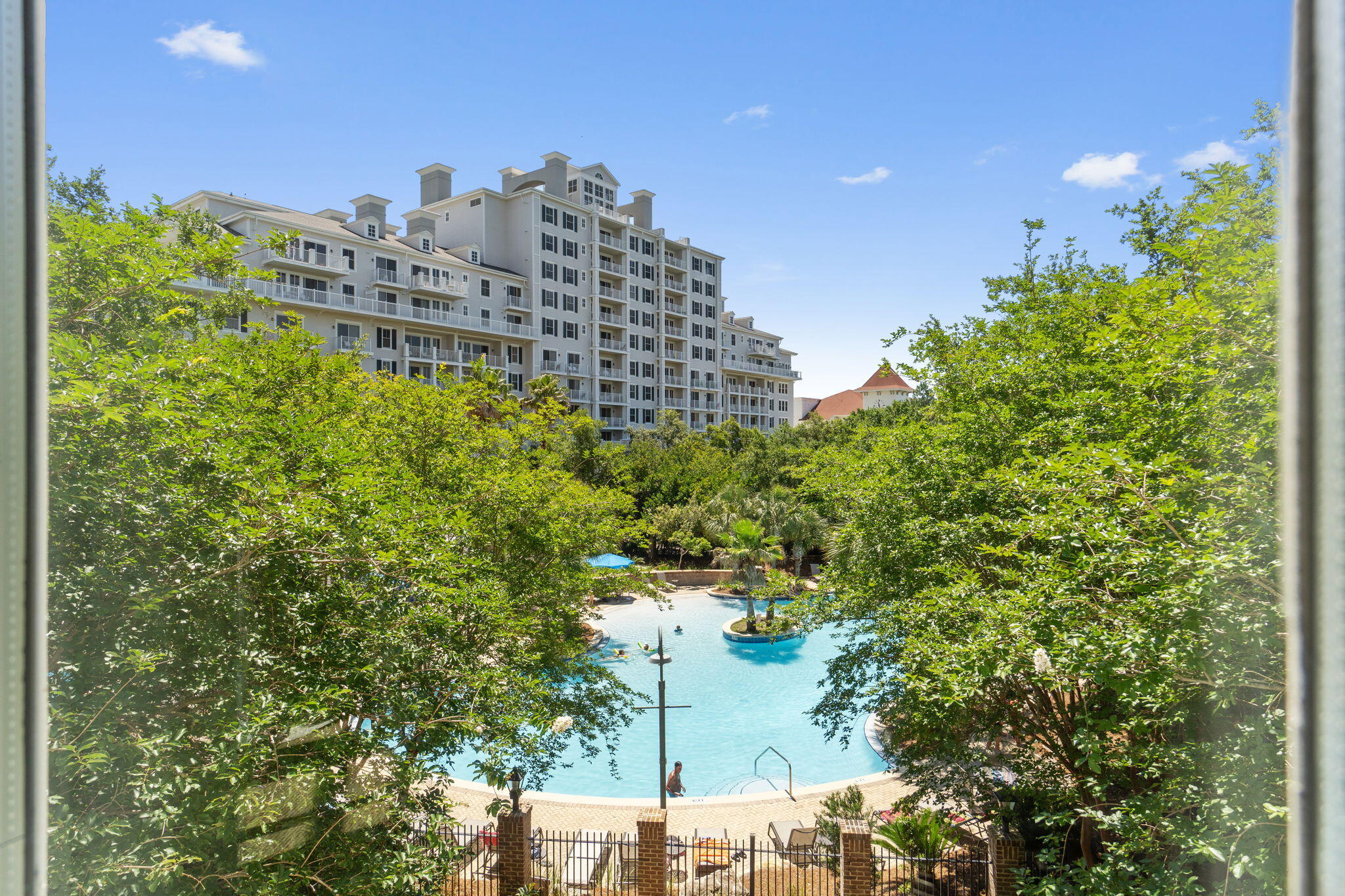 BAHIA CONDO - Residential