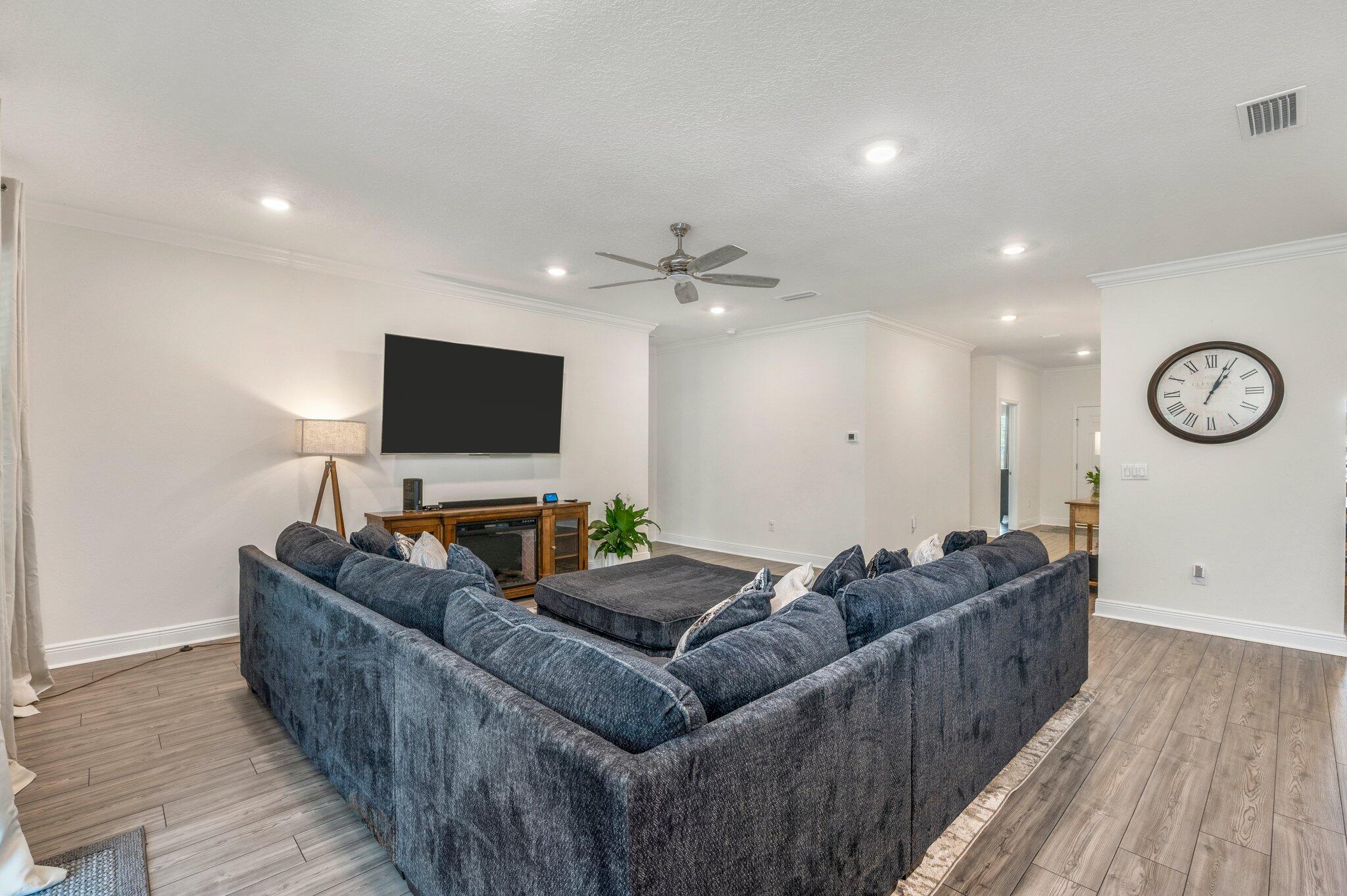 HAMMOCK BAY - Residential