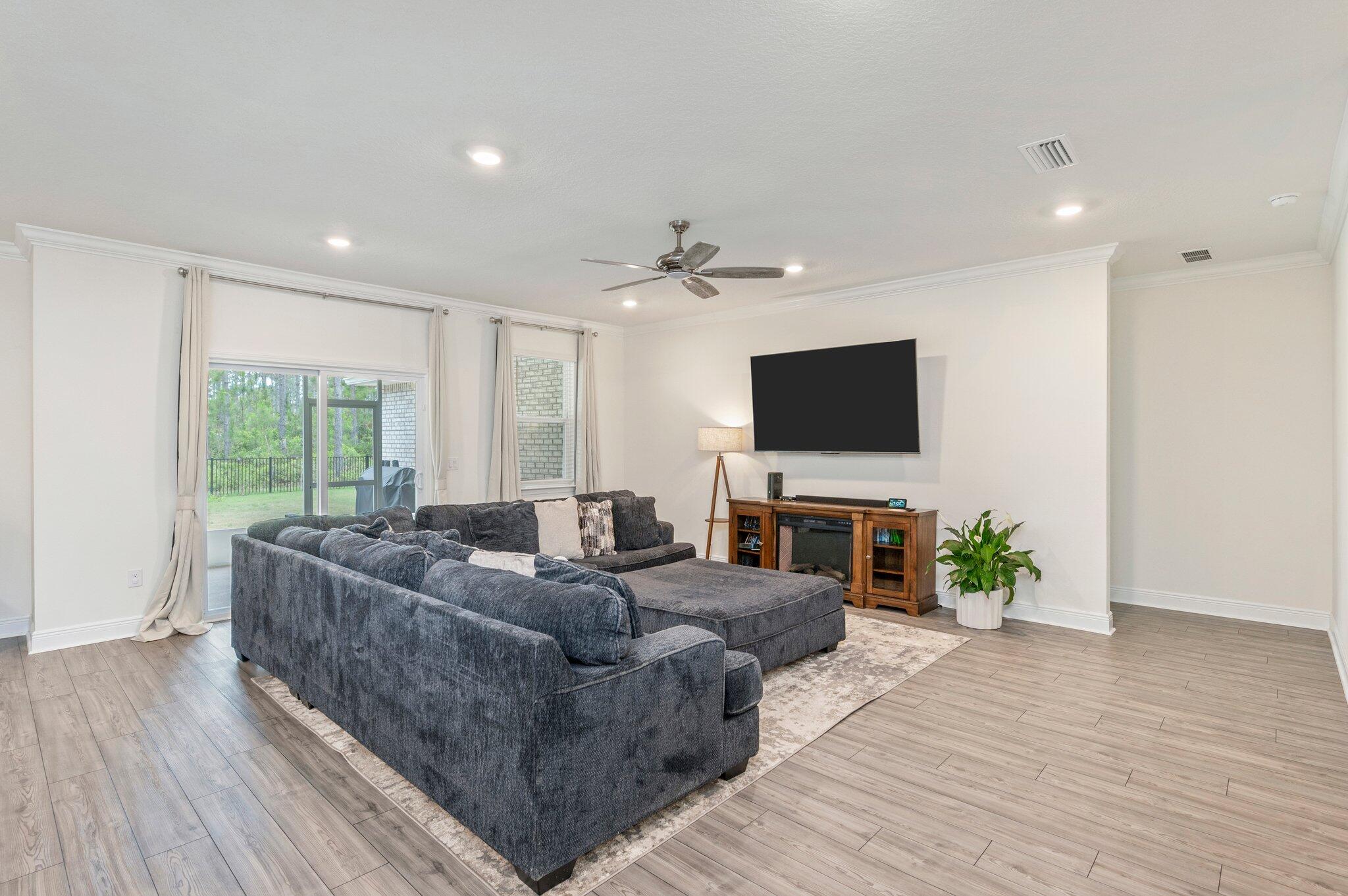 HAMMOCK BAY - Residential