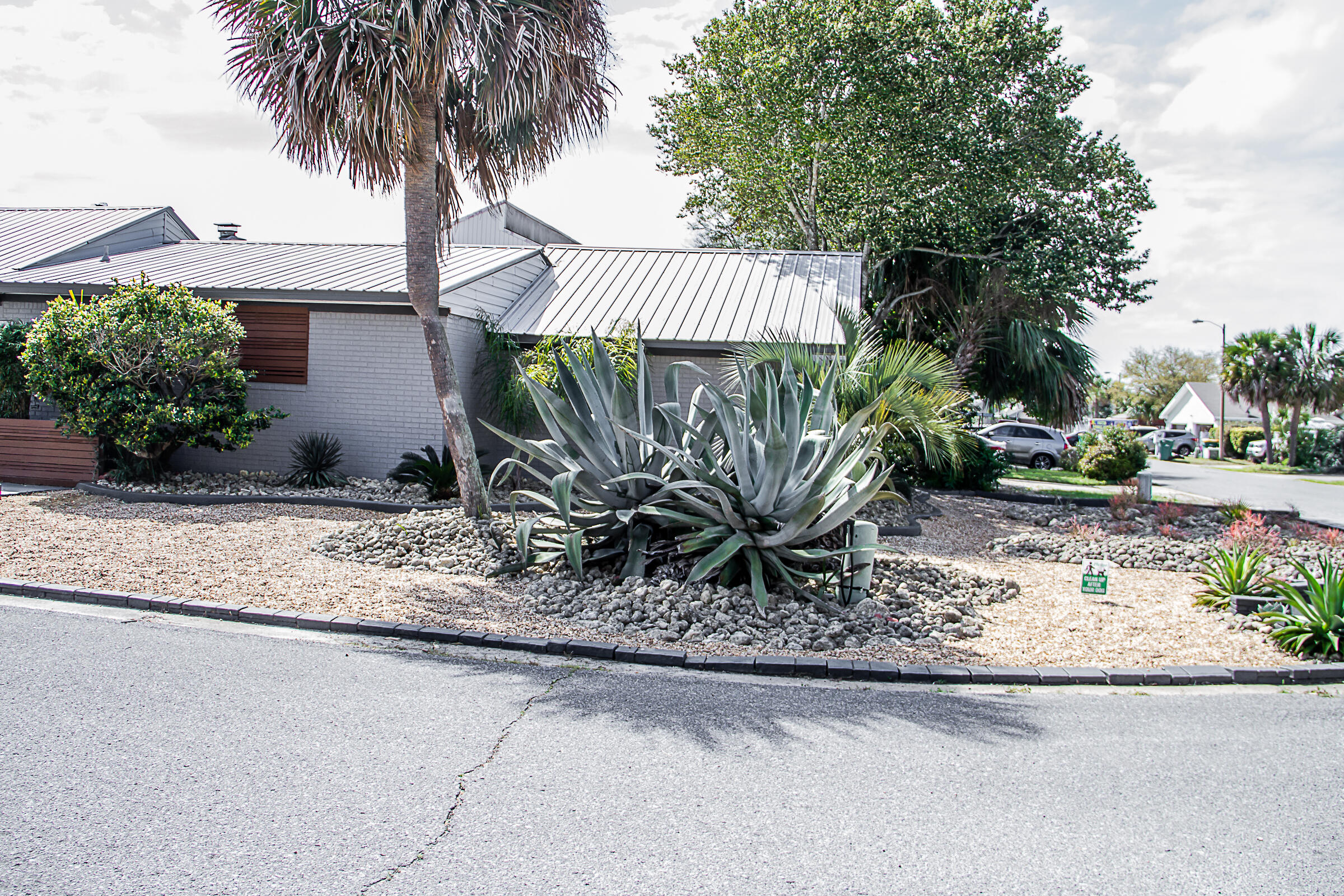 INDIAN OAKS 1ST ADDN - Residential Lease