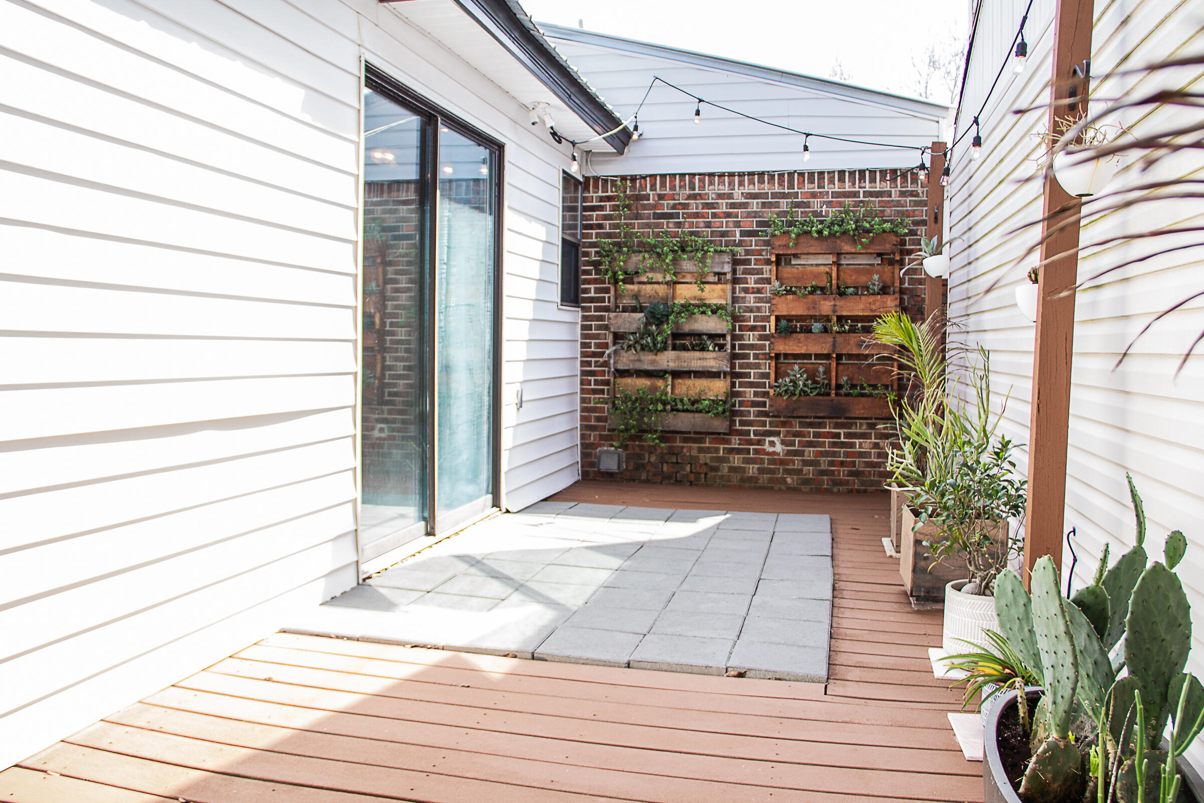 INDIAN OAKS 1ST ADDN - Residential Lease