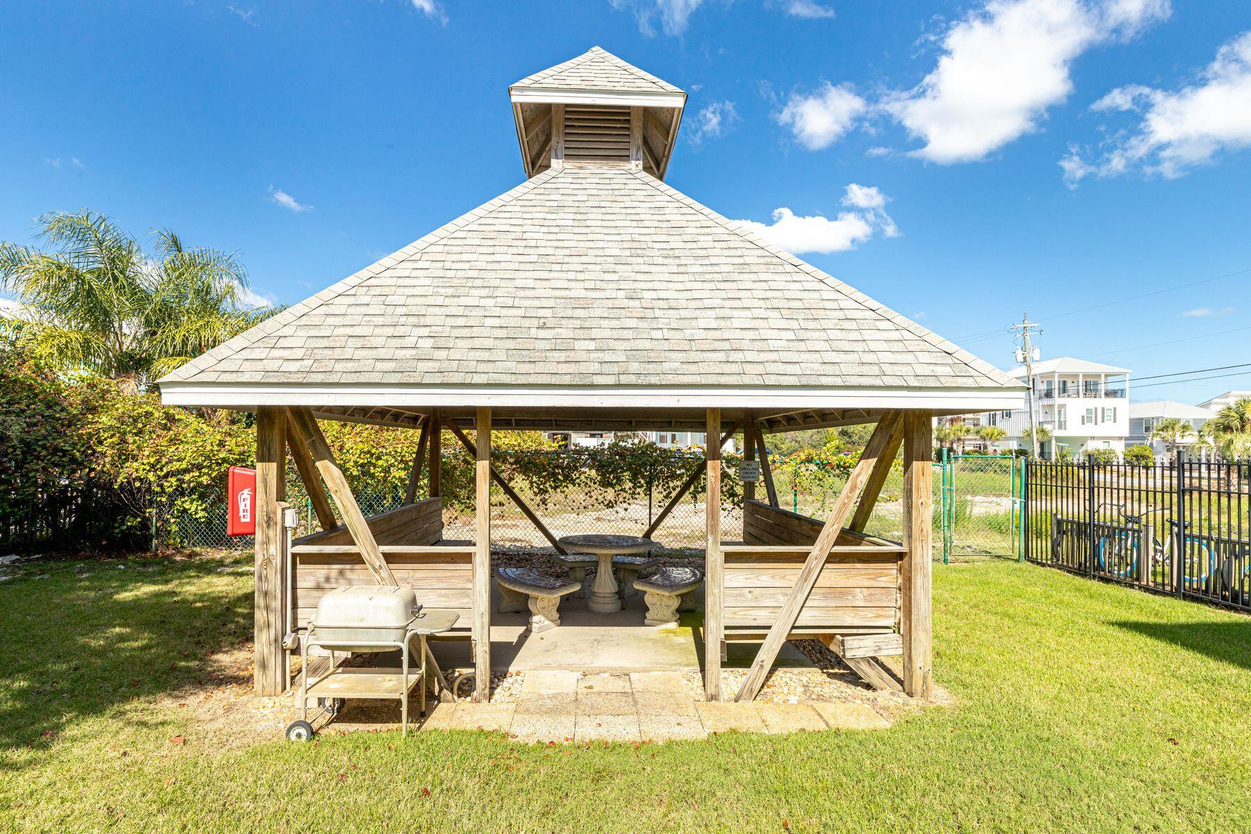 INLET SANDS CONDOMINIUM - Residential