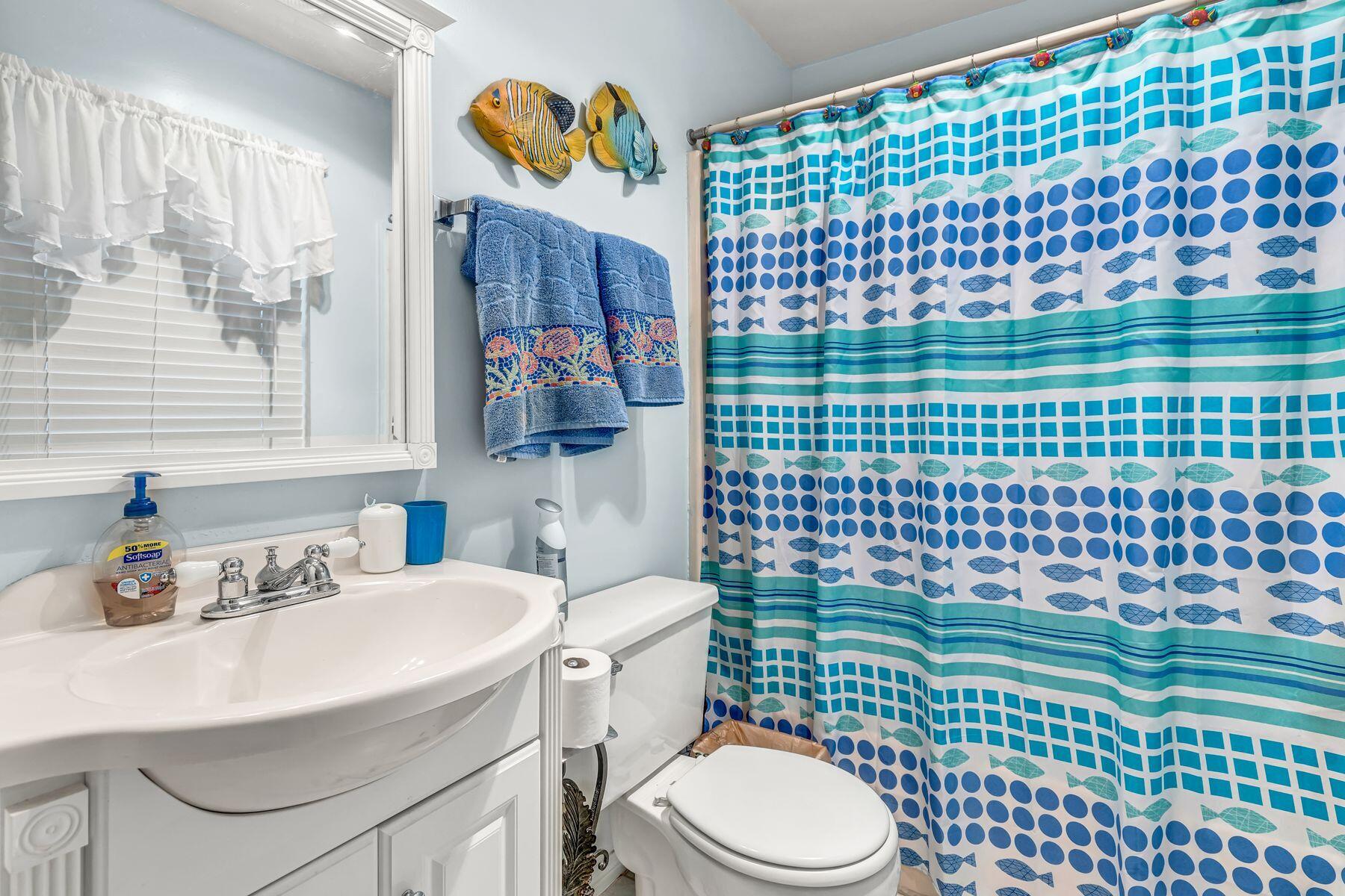 INLET SANDS CONDOMINIUM - Residential