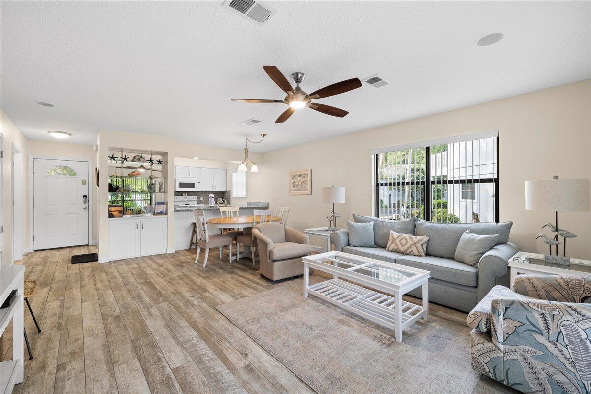 CASSINE GARDENS T/H PH 4 - Residential