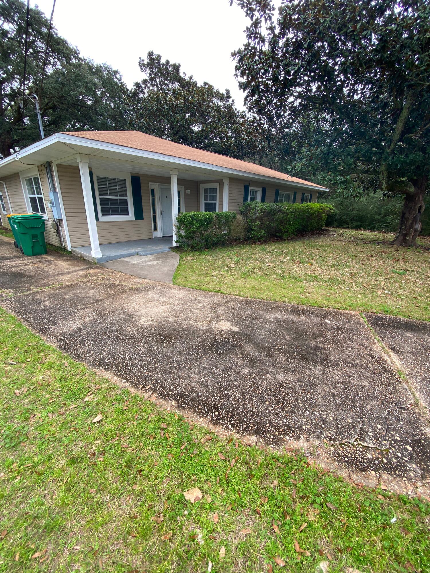 GARNIERS BEACH 2ND - Residential Lease