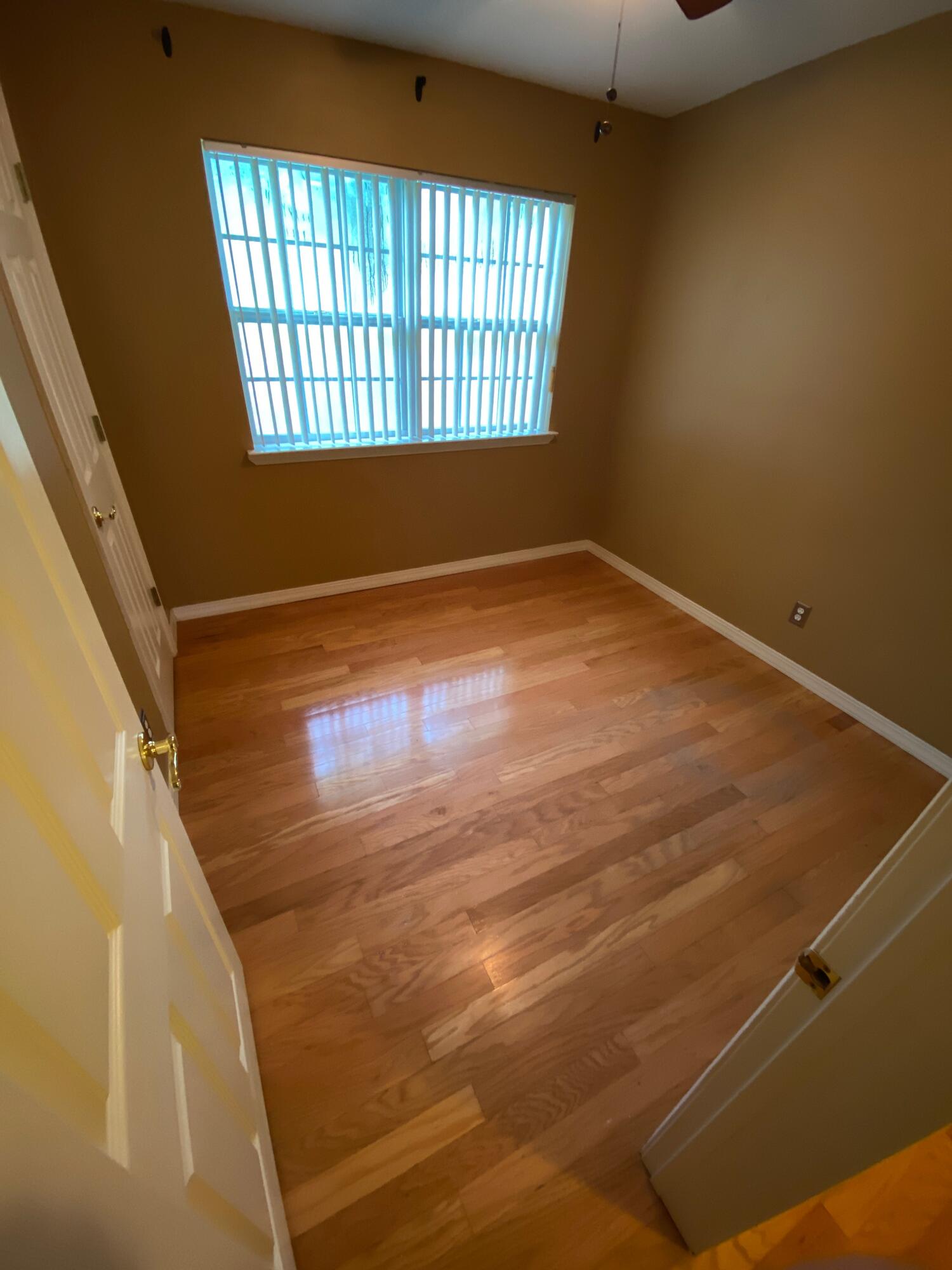 GARNIERS BEACH 2ND - Residential Lease