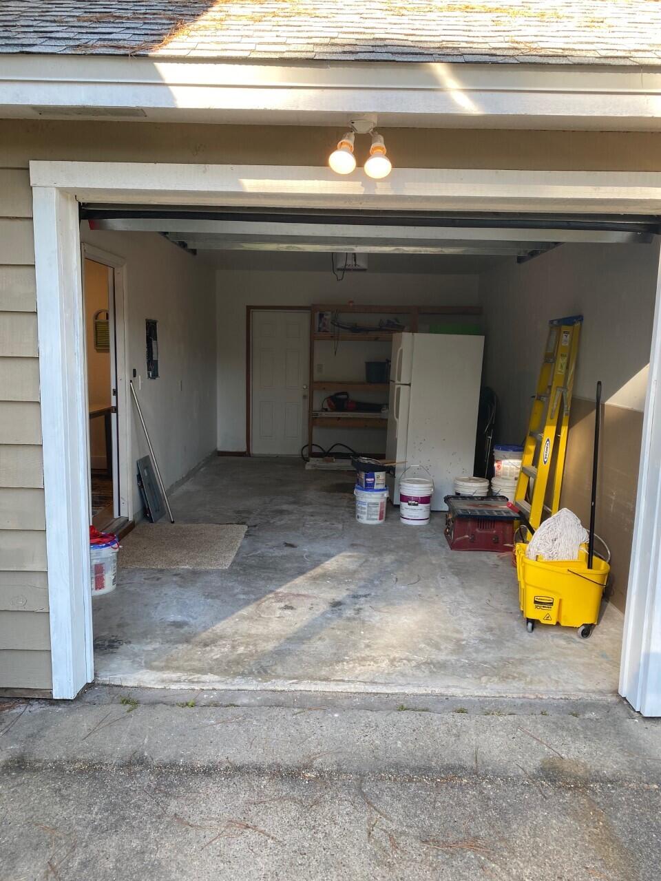 THE WILLOWS - Residential Lease