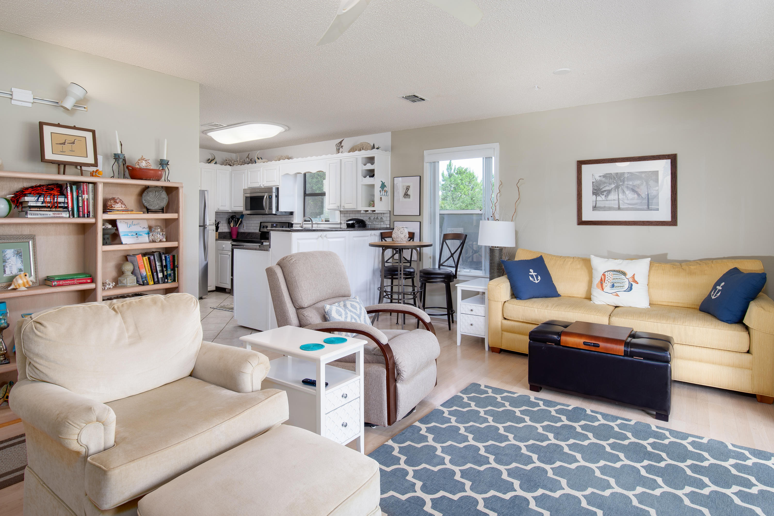 BEACHWOOD VILLAS CONDO - Residential
