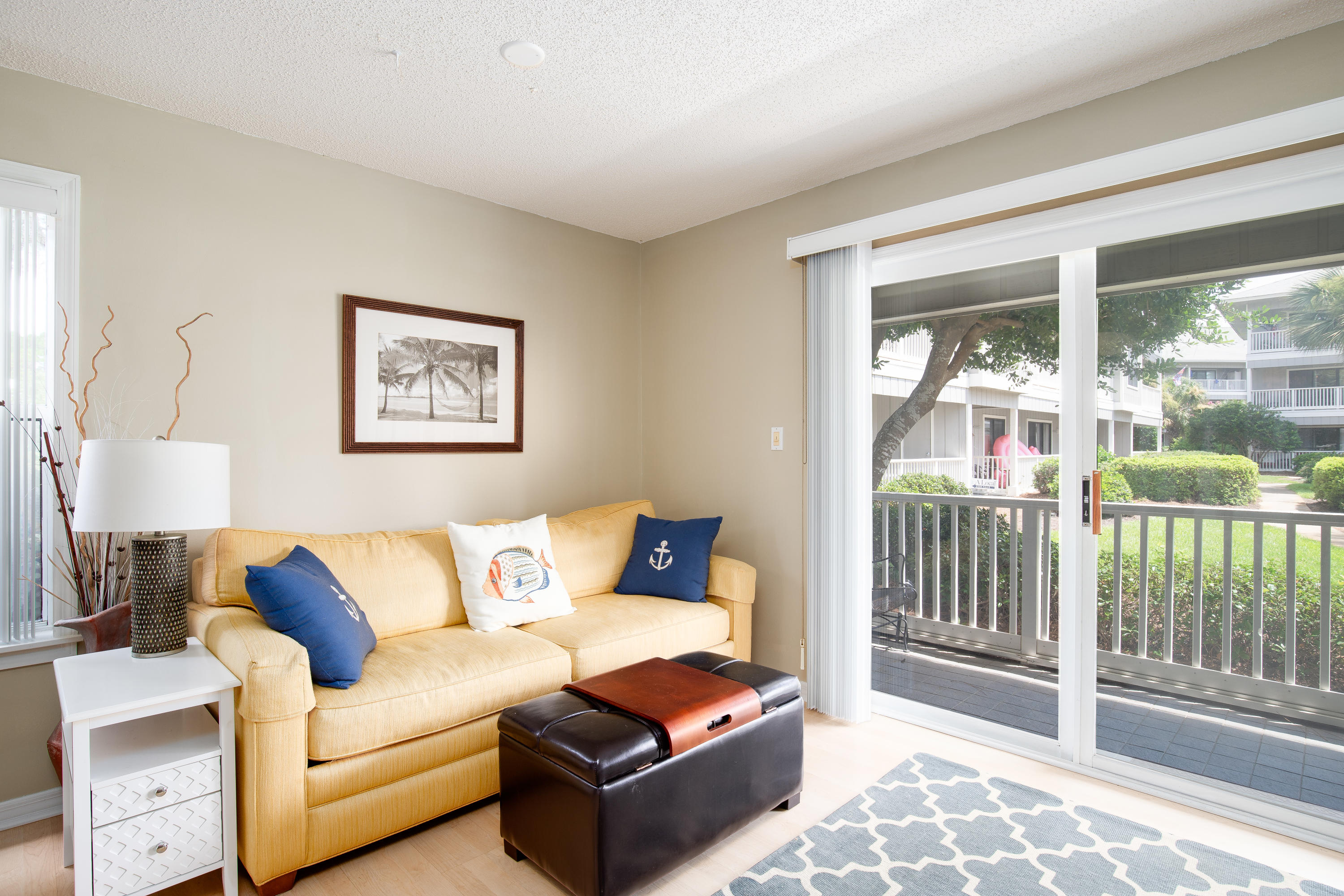 BEACHWOOD VILLAS CONDO - Residential