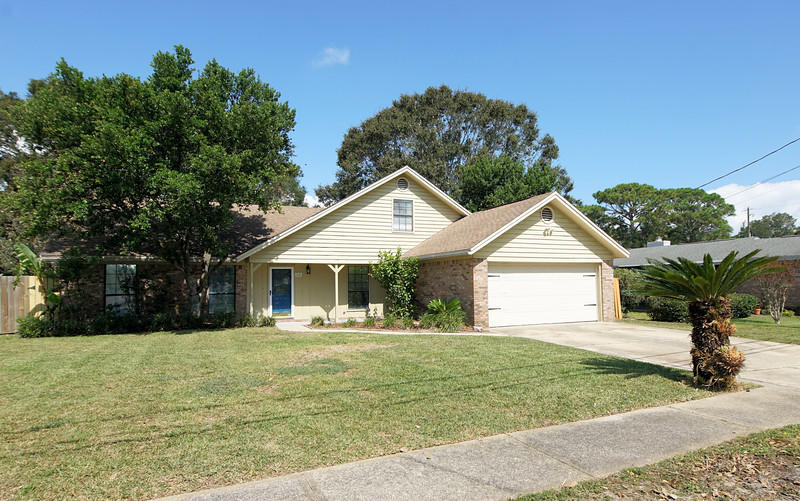 MARY ESTHER MANOR 1ST ADDN - Residential