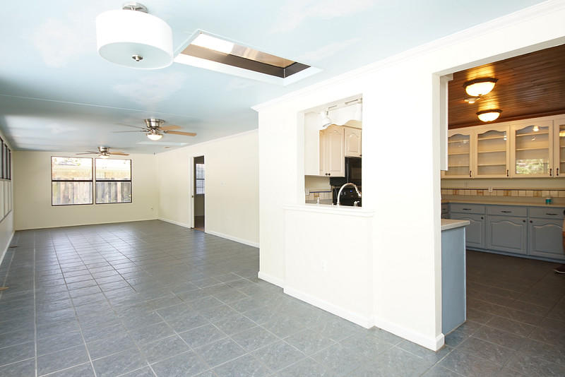 MARY ESTHER MANOR 1ST ADDN - Residential