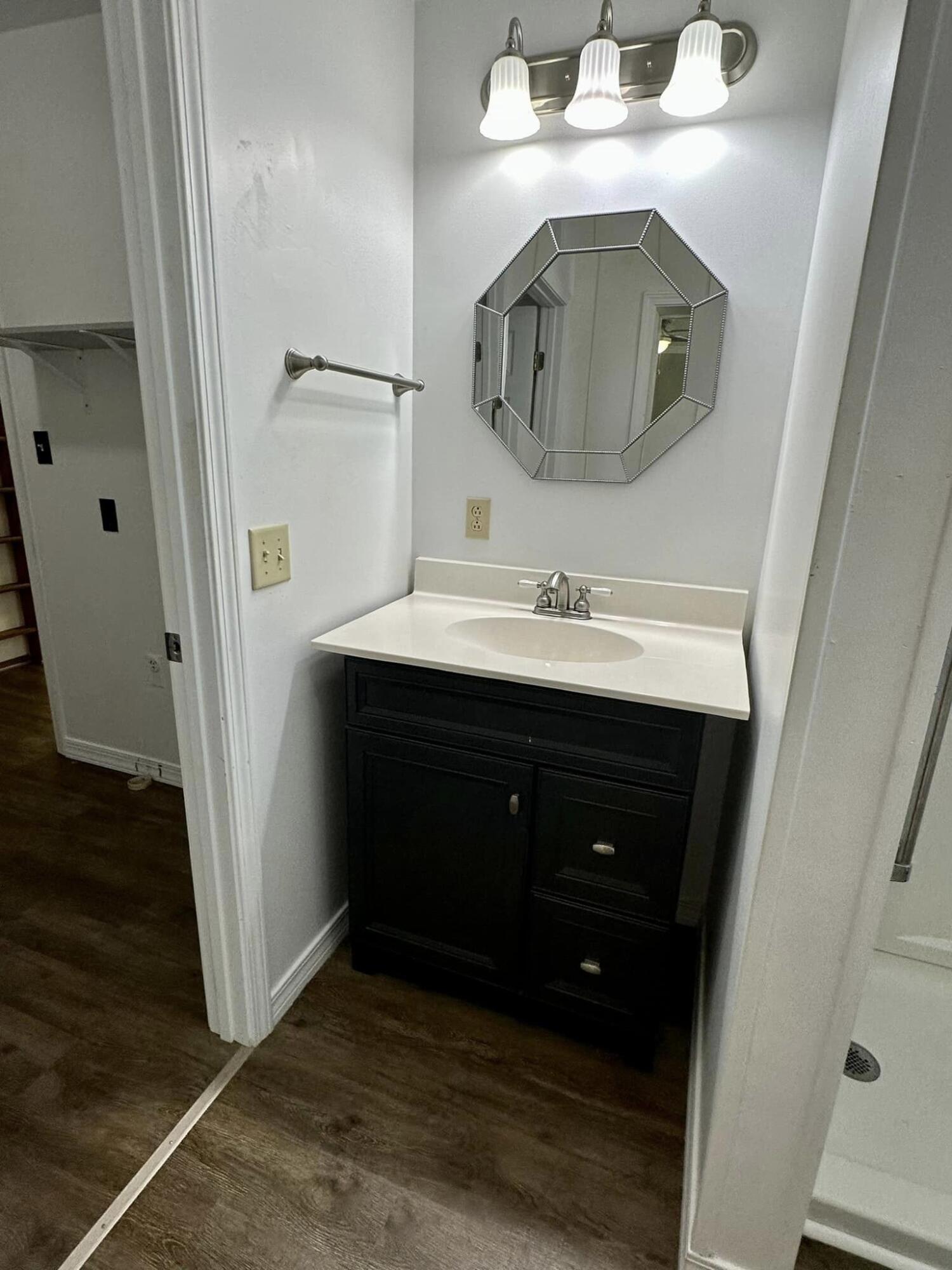 METES & BOUNDS - Residential Lease