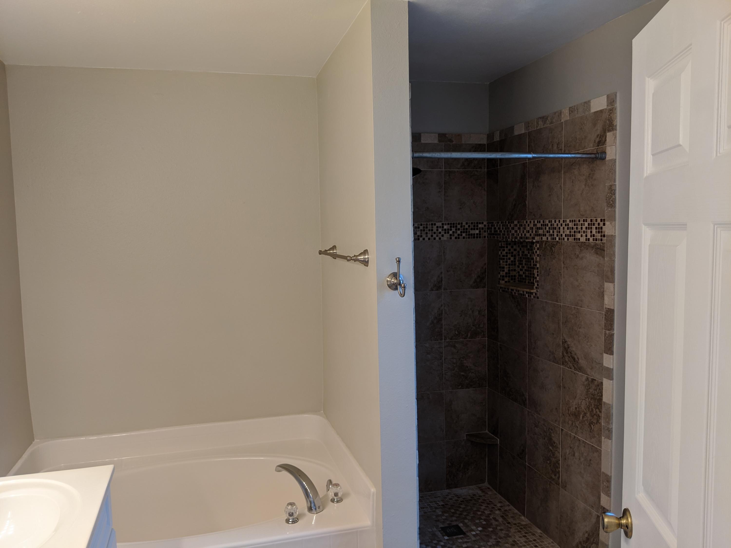 NAVARRE S/D 2ND ADDN - Residential Lease