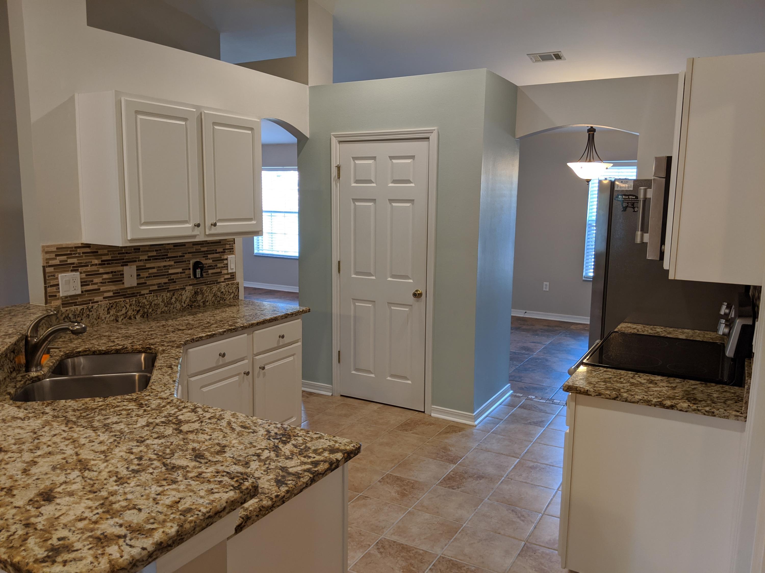 NAVARRE S/D 2ND ADDN - Residential Lease