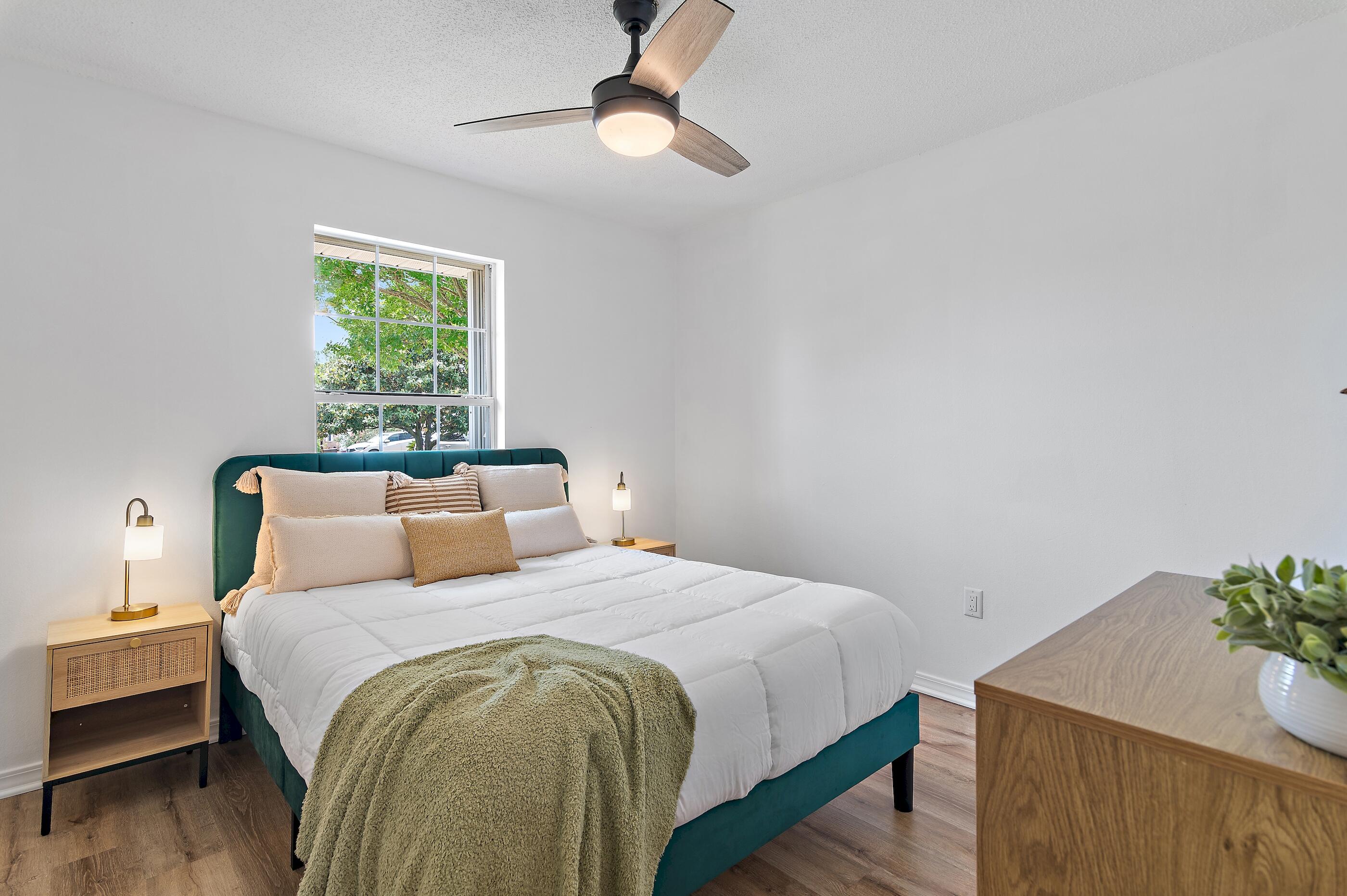 BAYSIDE S/D - Residential