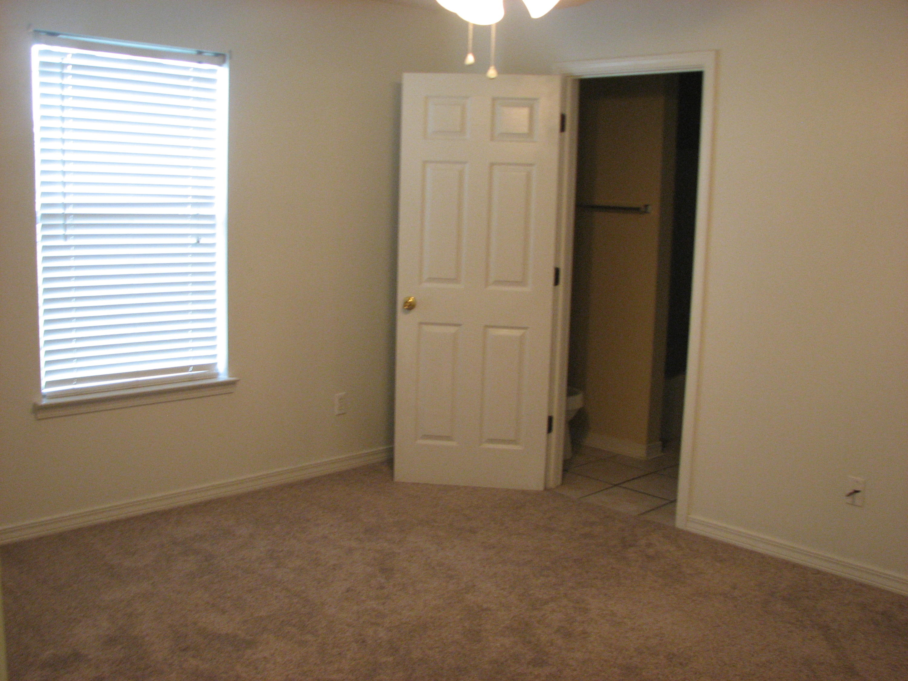 SOUTHWAY ESTATES - Residential Lease