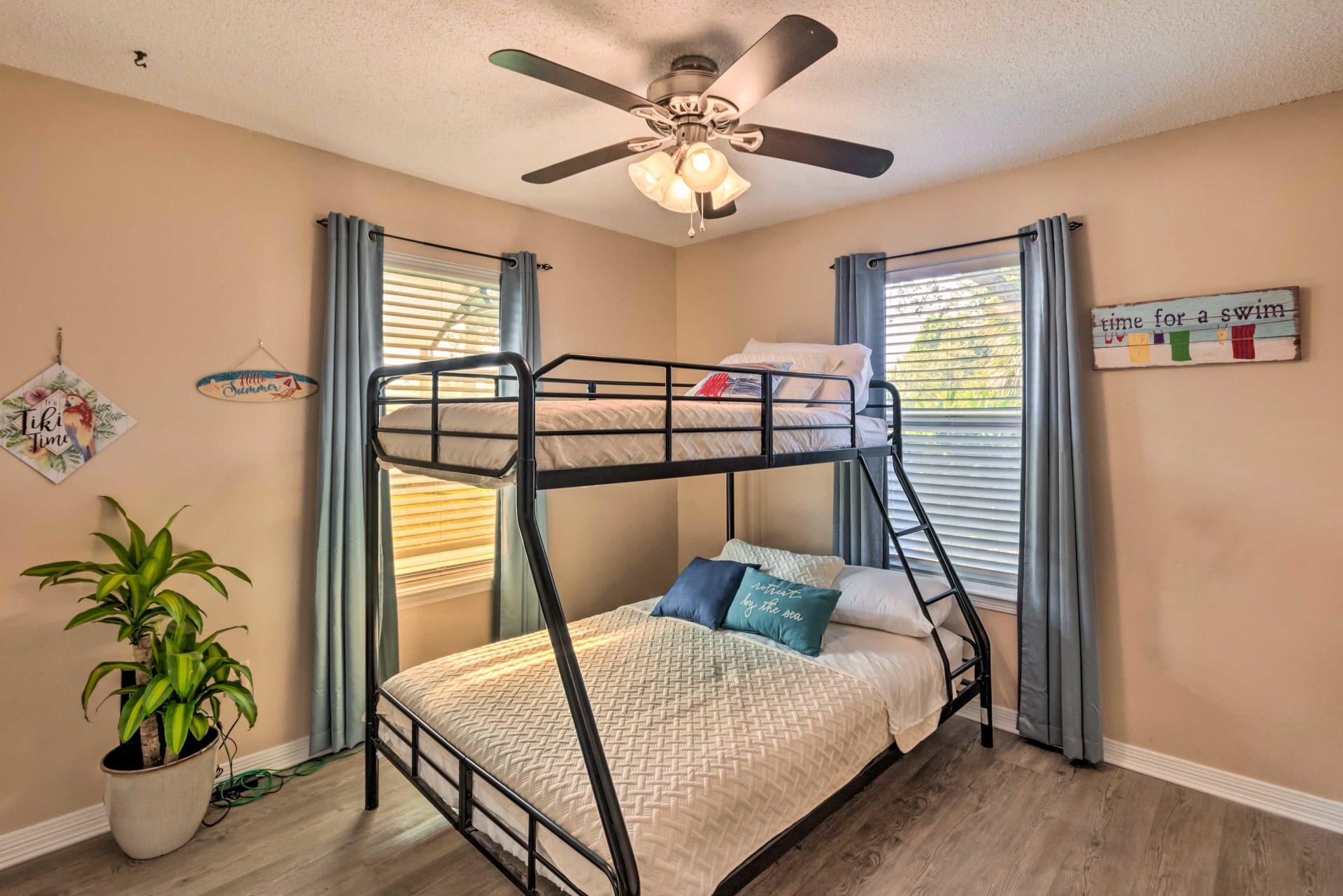 SANTA ROSA SHORES 3RD ADDN - Residential Lease