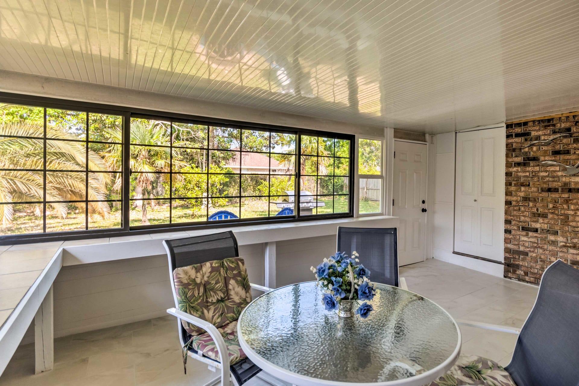 SANTA ROSA SHORES 3RD ADDN - Residential Lease