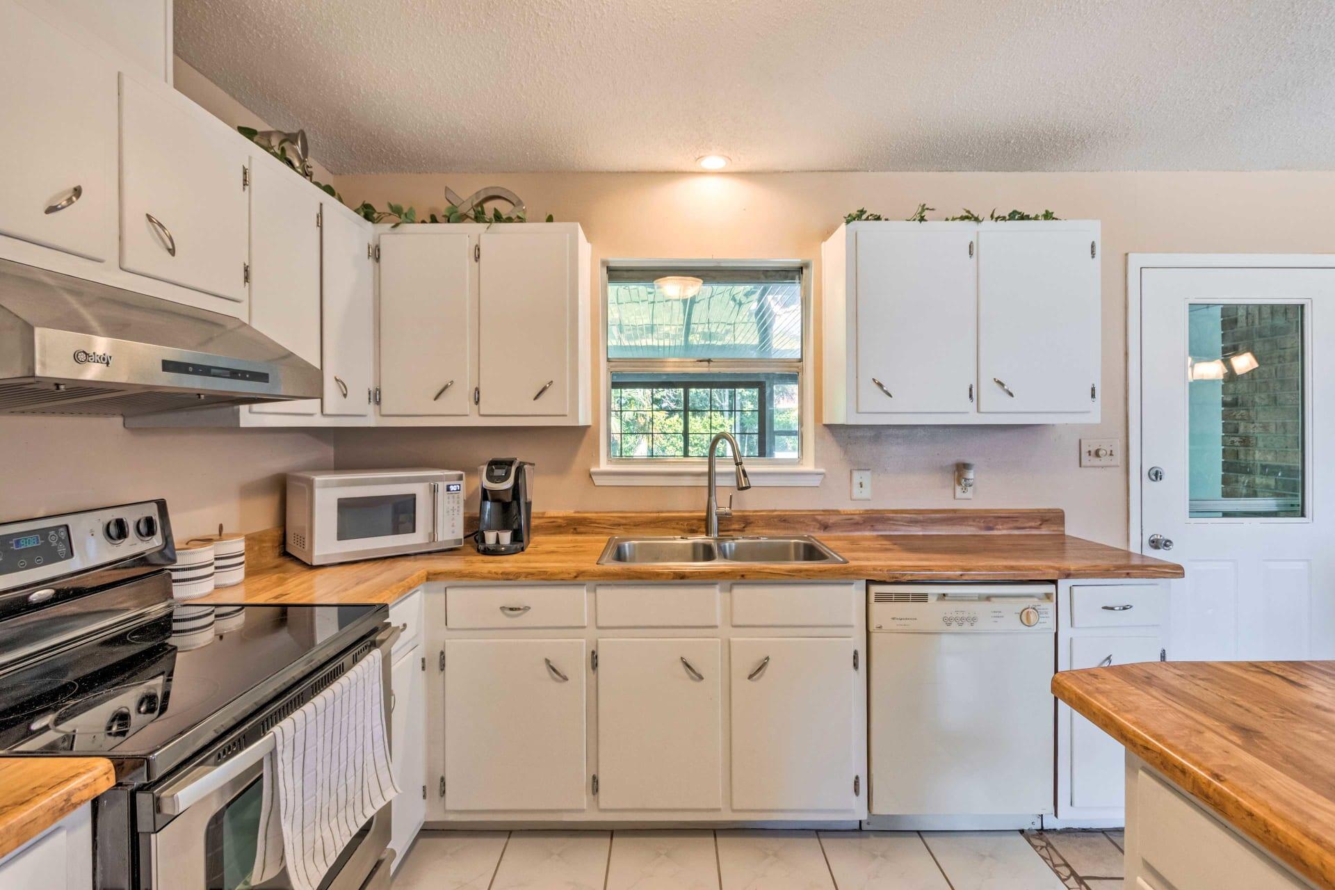 SANTA ROSA SHORES 3RD ADDN - Residential Lease