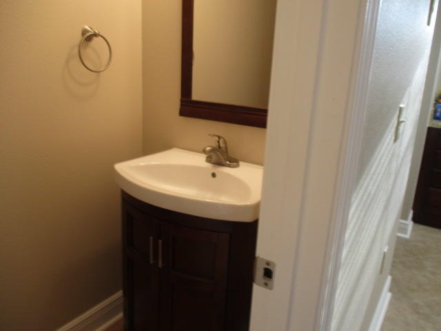 CANDLEWOOD VILLAGE - Residential Lease