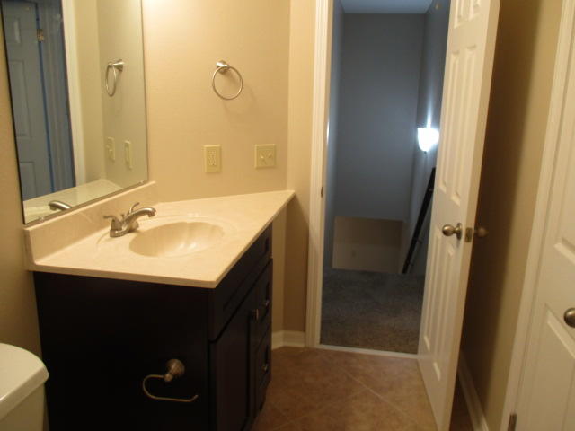 CANDLEWOOD VILLAGE - Residential Lease