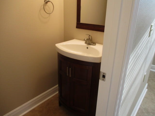 CANDLEWOOD VILLAGE - Residential Lease
