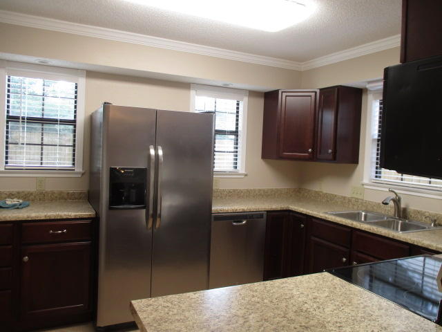 CANDLEWOOD VILLAGE - Residential Lease