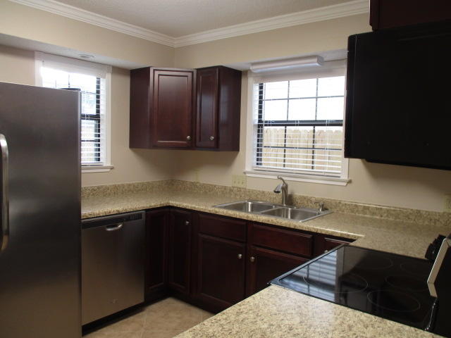 CANDLEWOOD VILLAGE - Residential Lease