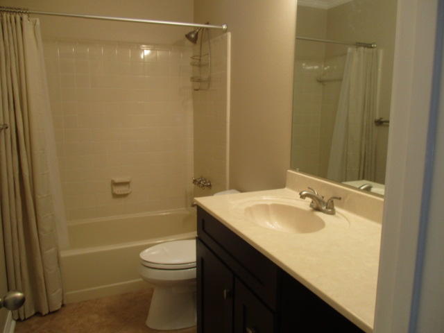 CANDLEWOOD VILLAGE - Residential Lease