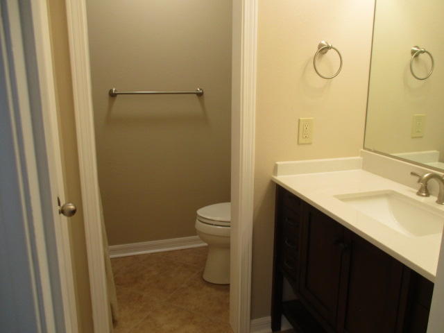 CANDLEWOOD VILLAGE - Residential Lease