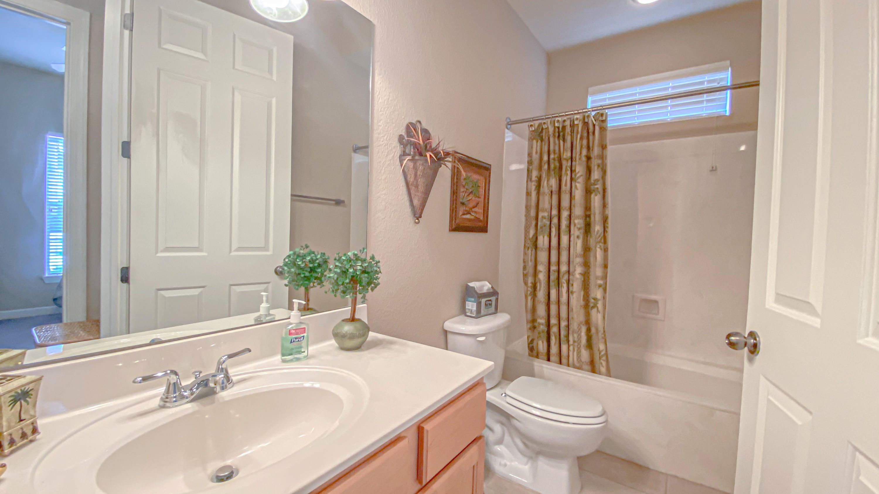 CRYSTAL COVE - Residential
