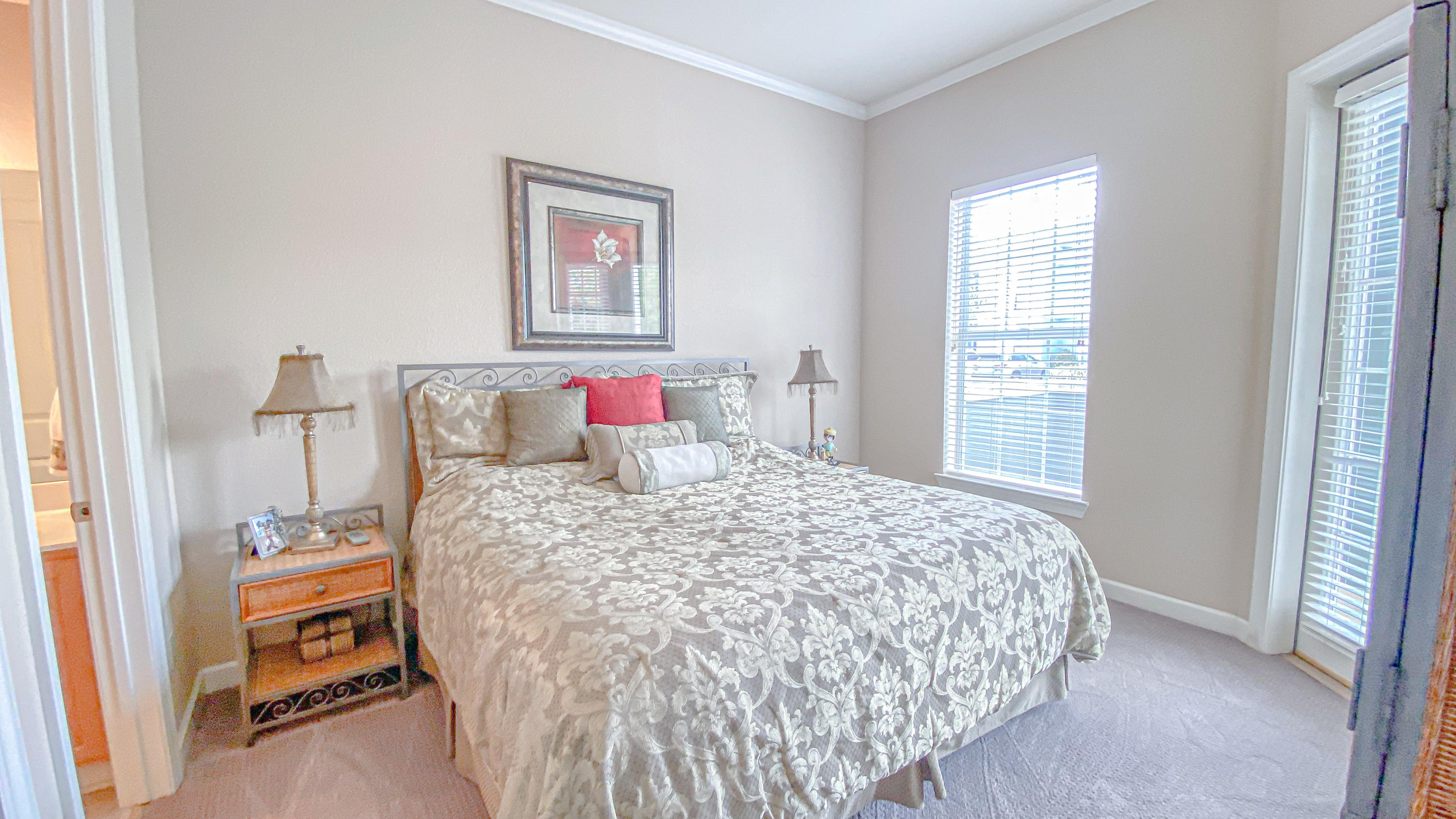 CRYSTAL COVE - Residential