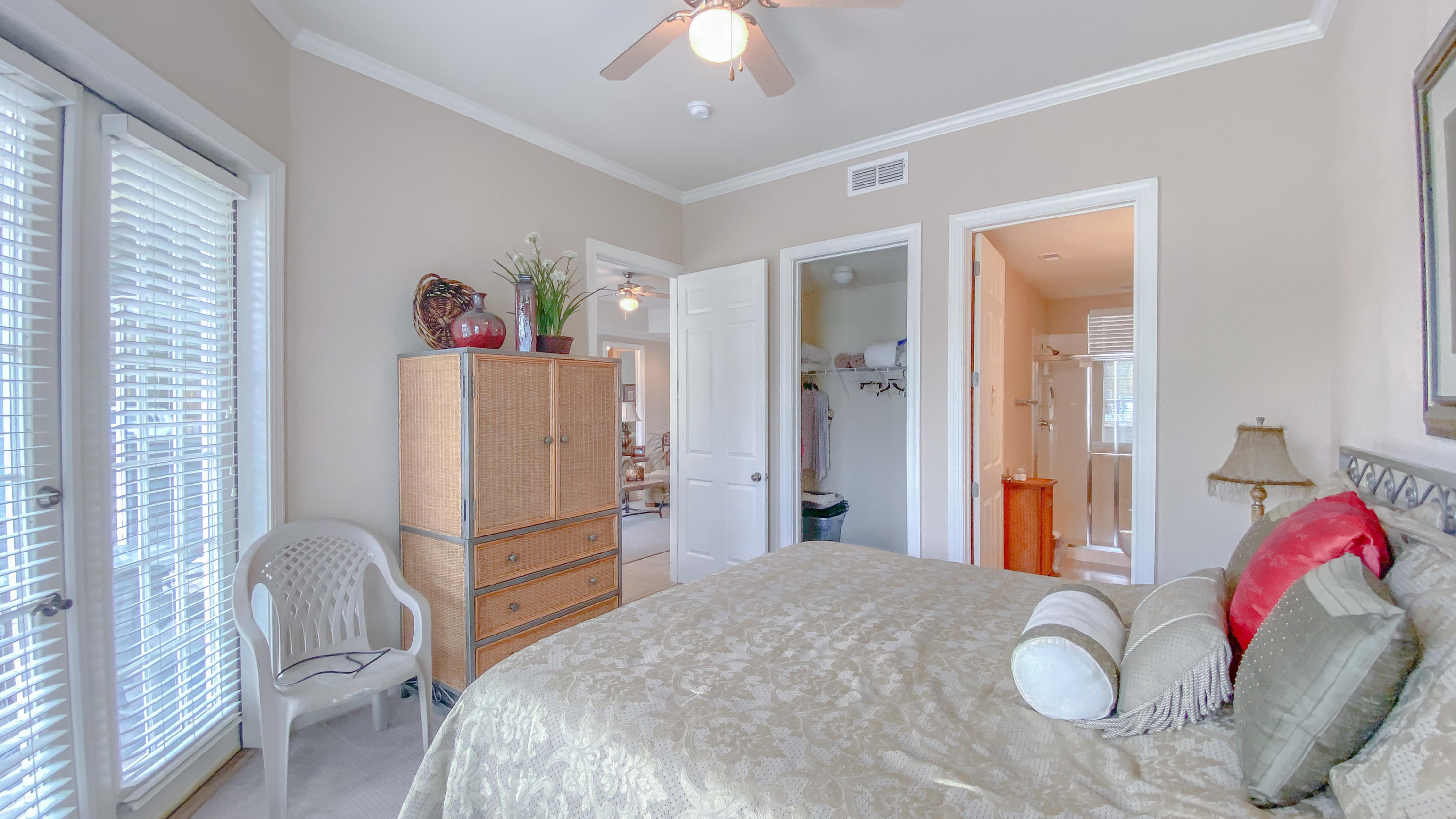 CRYSTAL COVE - Residential