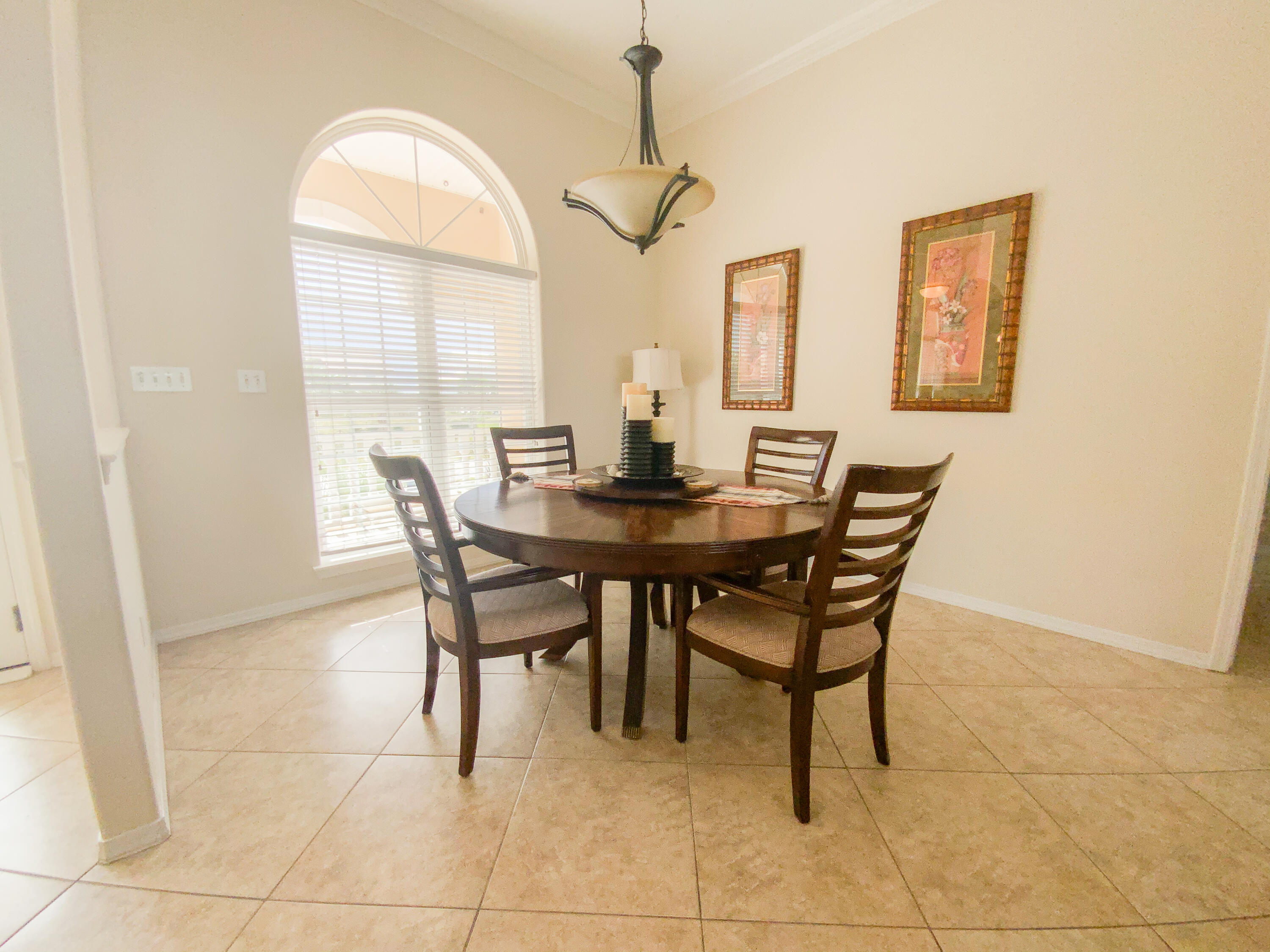 HOLIDAY ISLE - Residential Lease