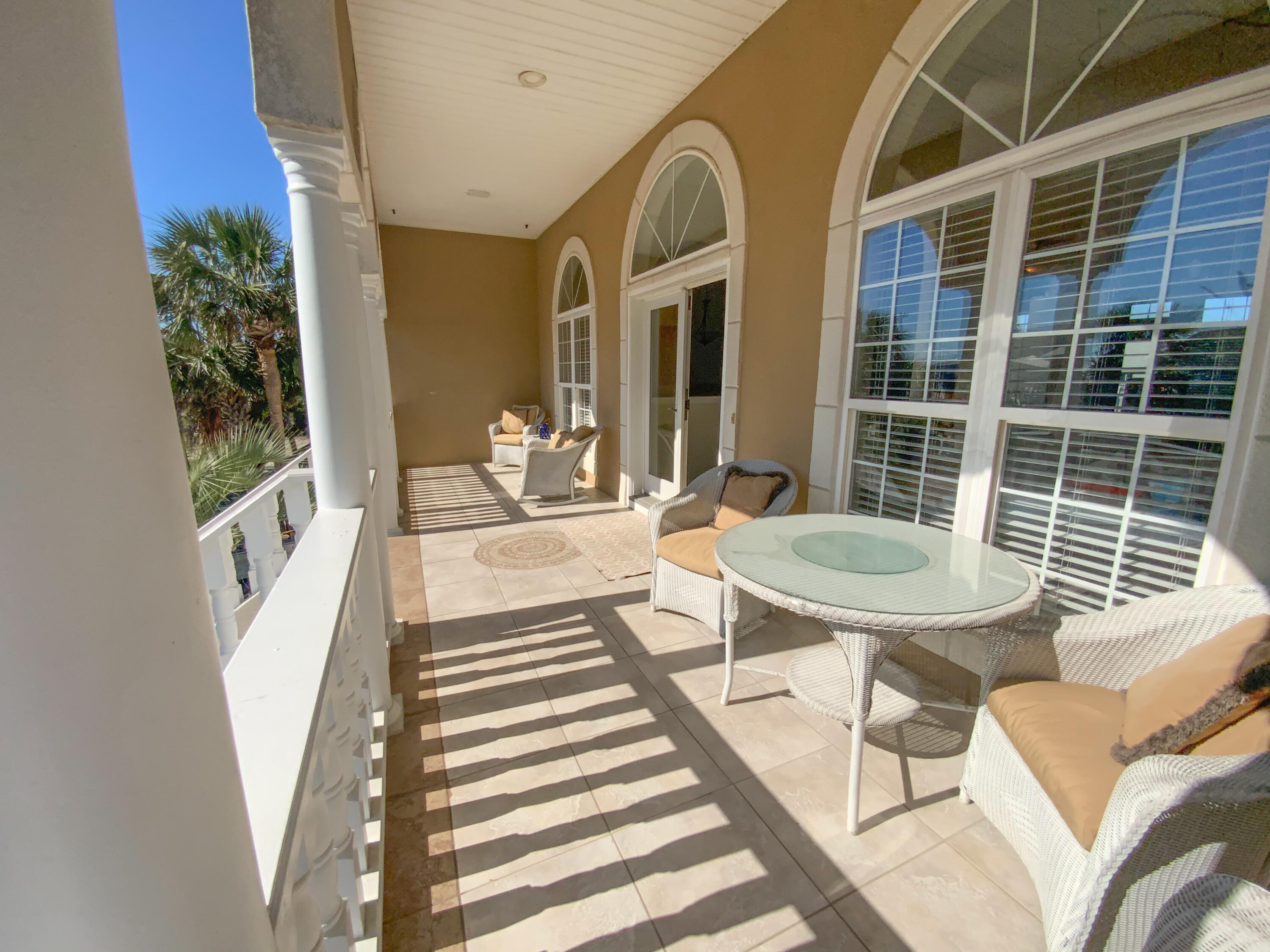 HOLIDAY ISLE - Residential Lease