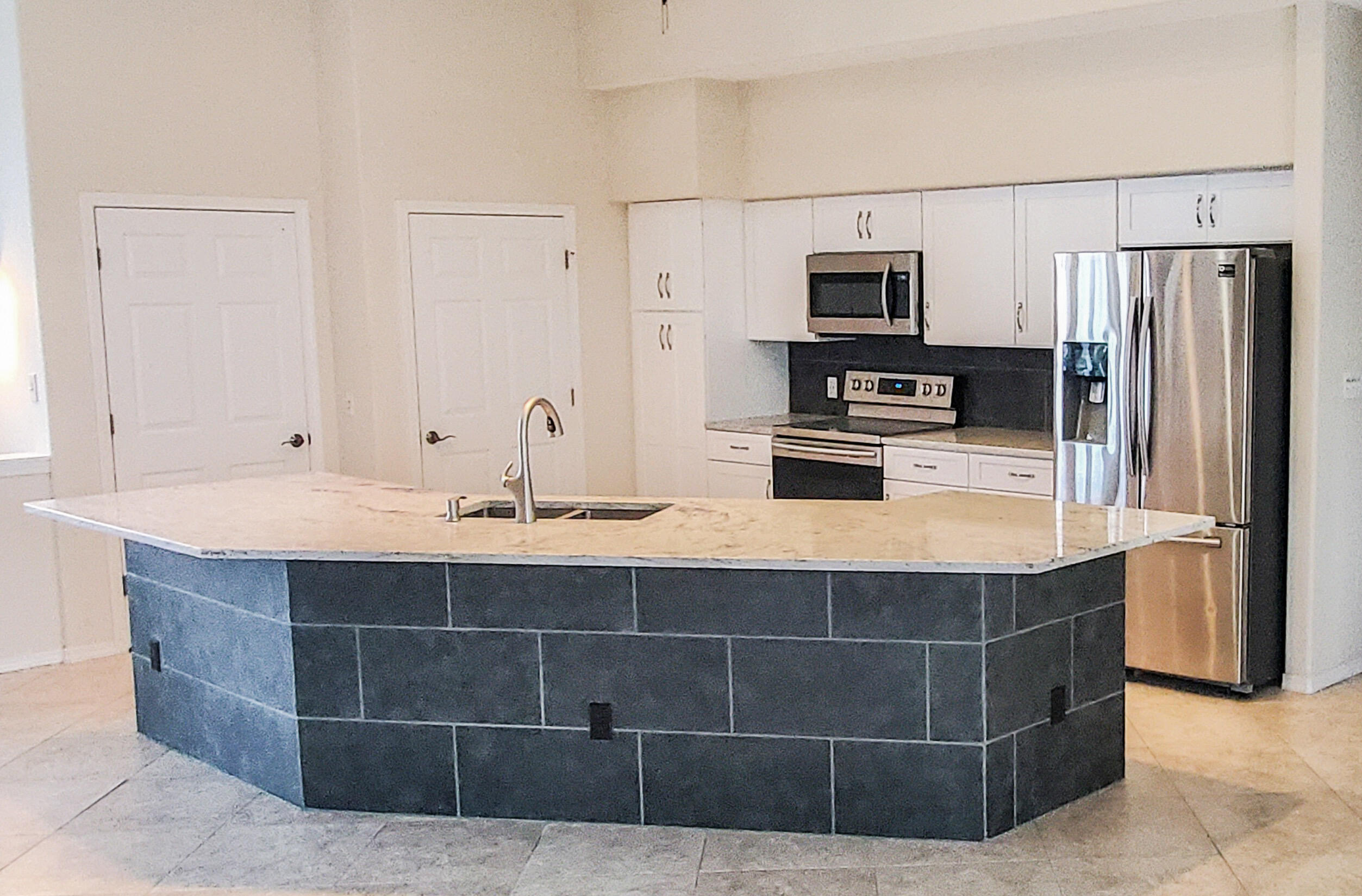 HOLIDAY ISLE - Residential Lease