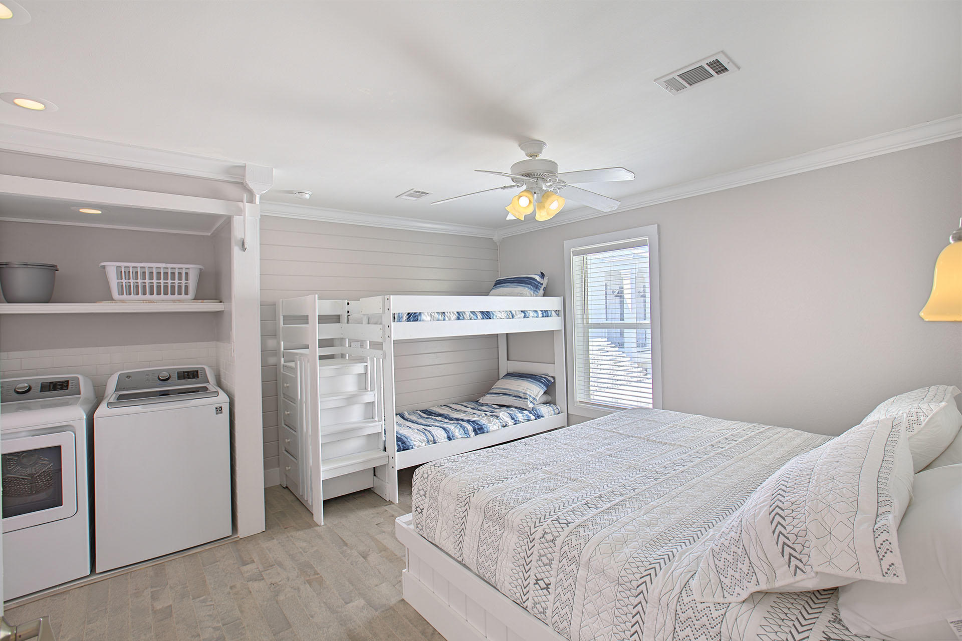 SEASHORE VILLAGE - Residential