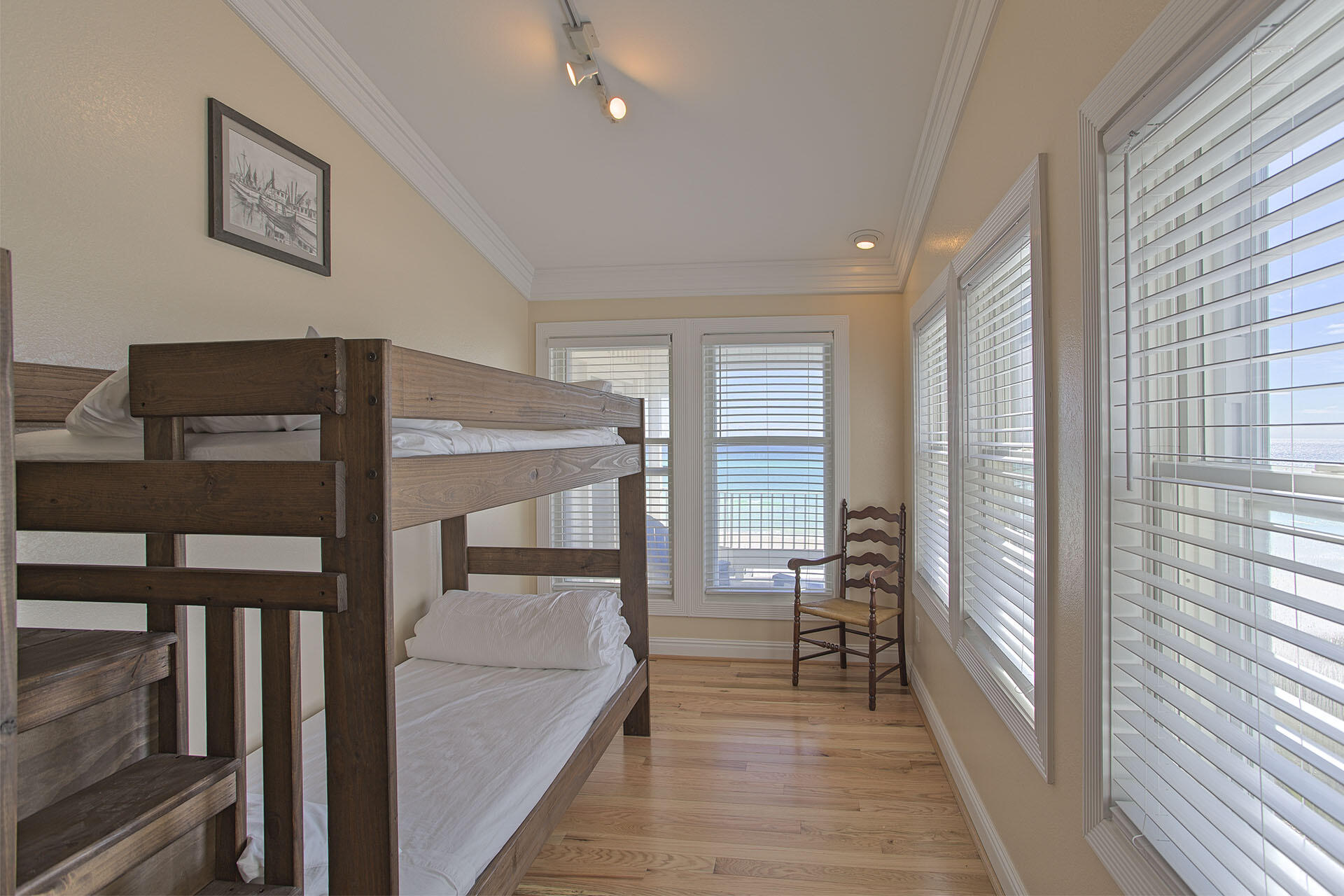 SEASHORE VILLAGE - Residential