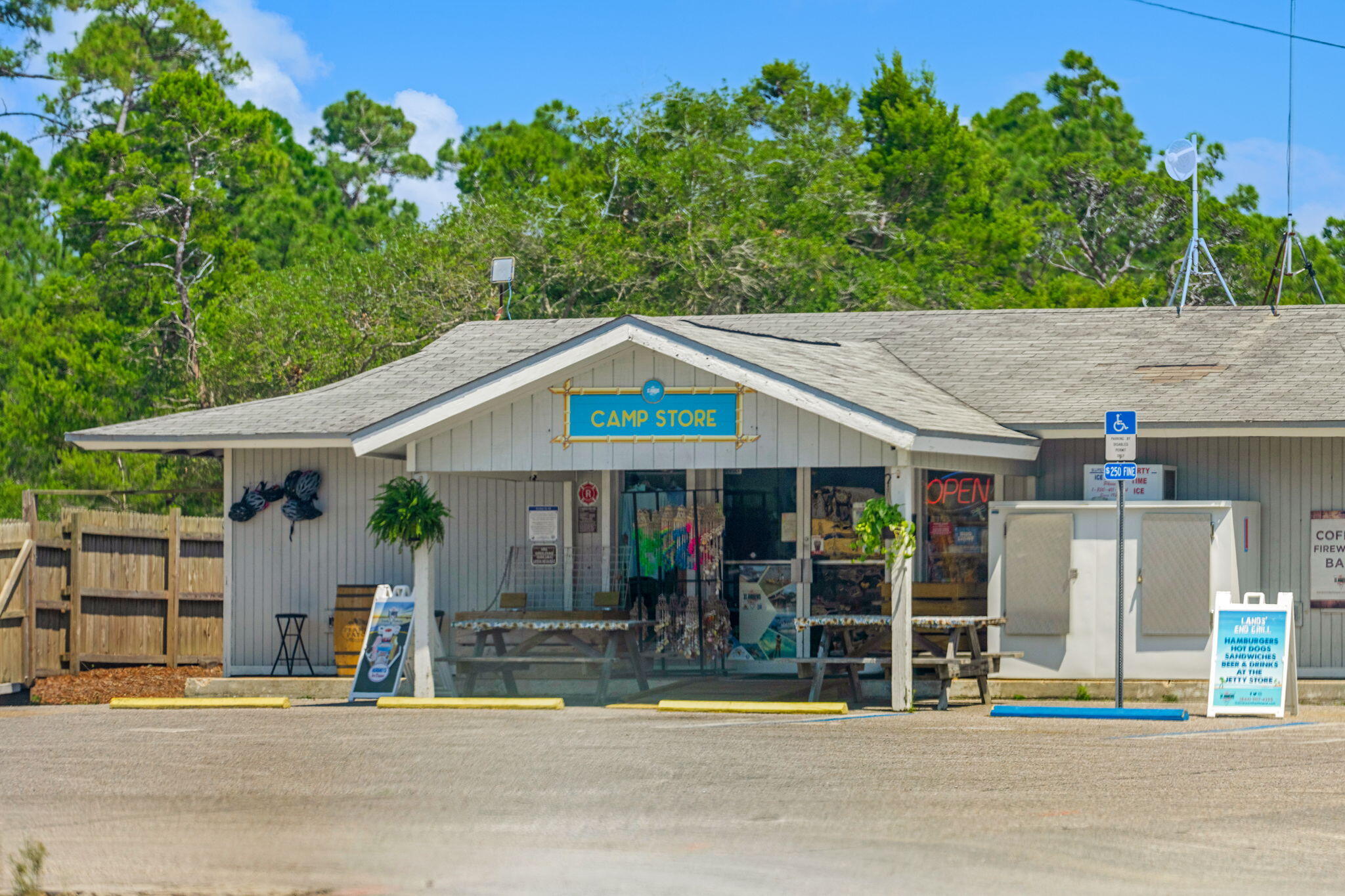 MAGNOLIA BAY - Residential