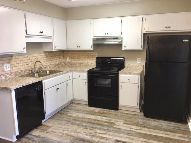 BROWNSVILLE STATION 3 - Residential Lease
