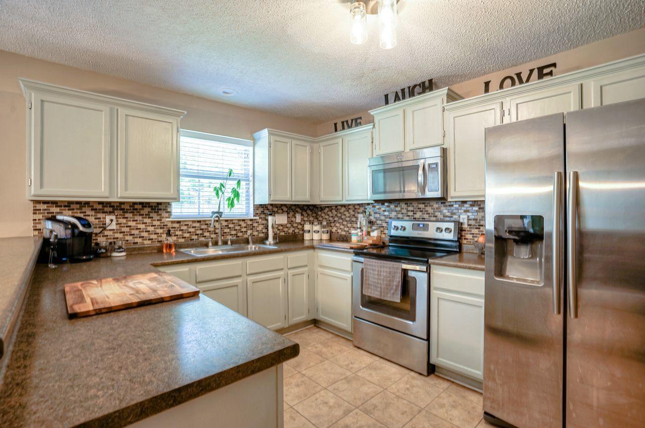 COUNTRYVIEW ESTATES 4TH ADDN PH 3 - Residential