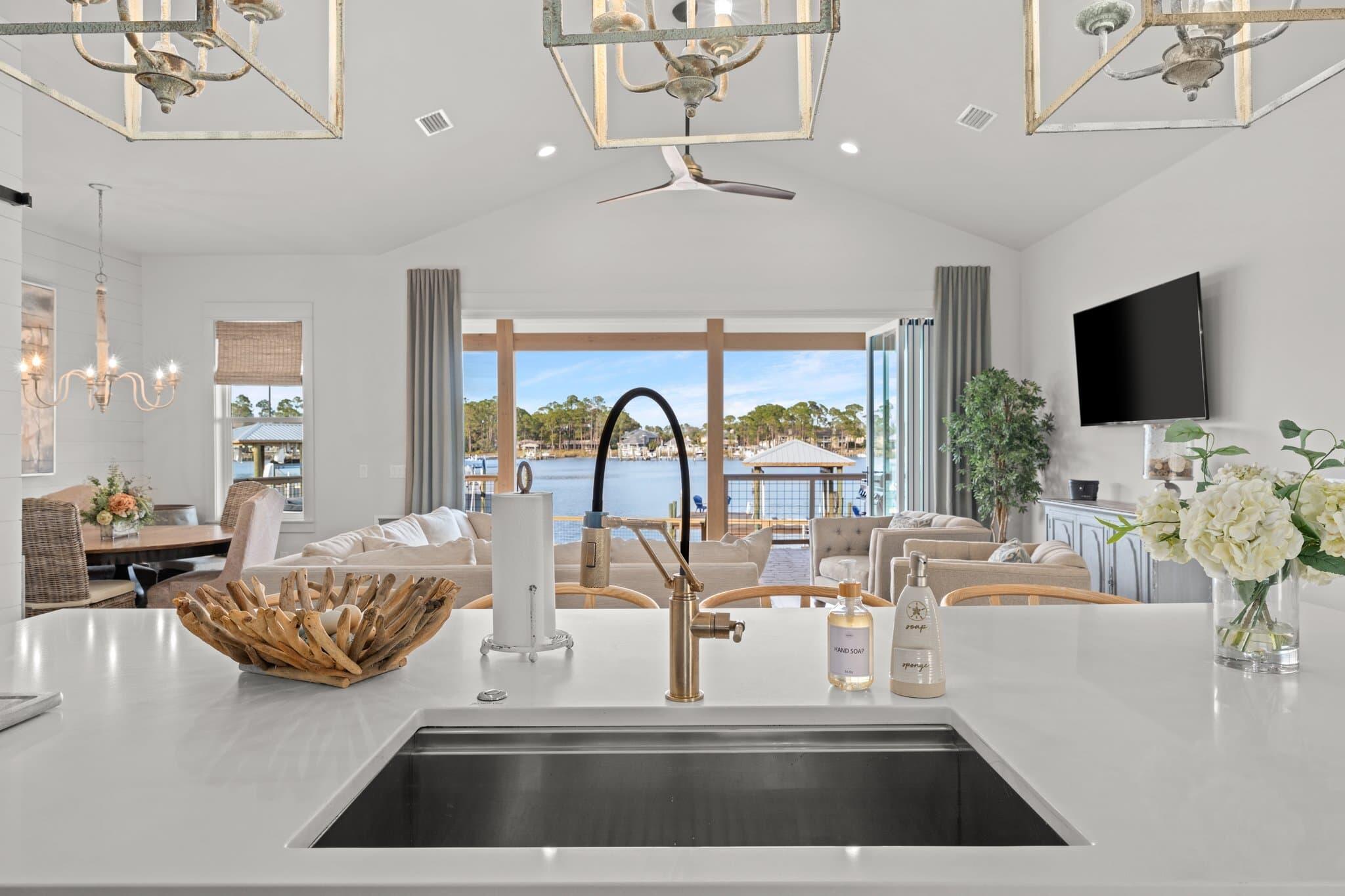 HOLIDAY BEACH UNIT 01 - Residential