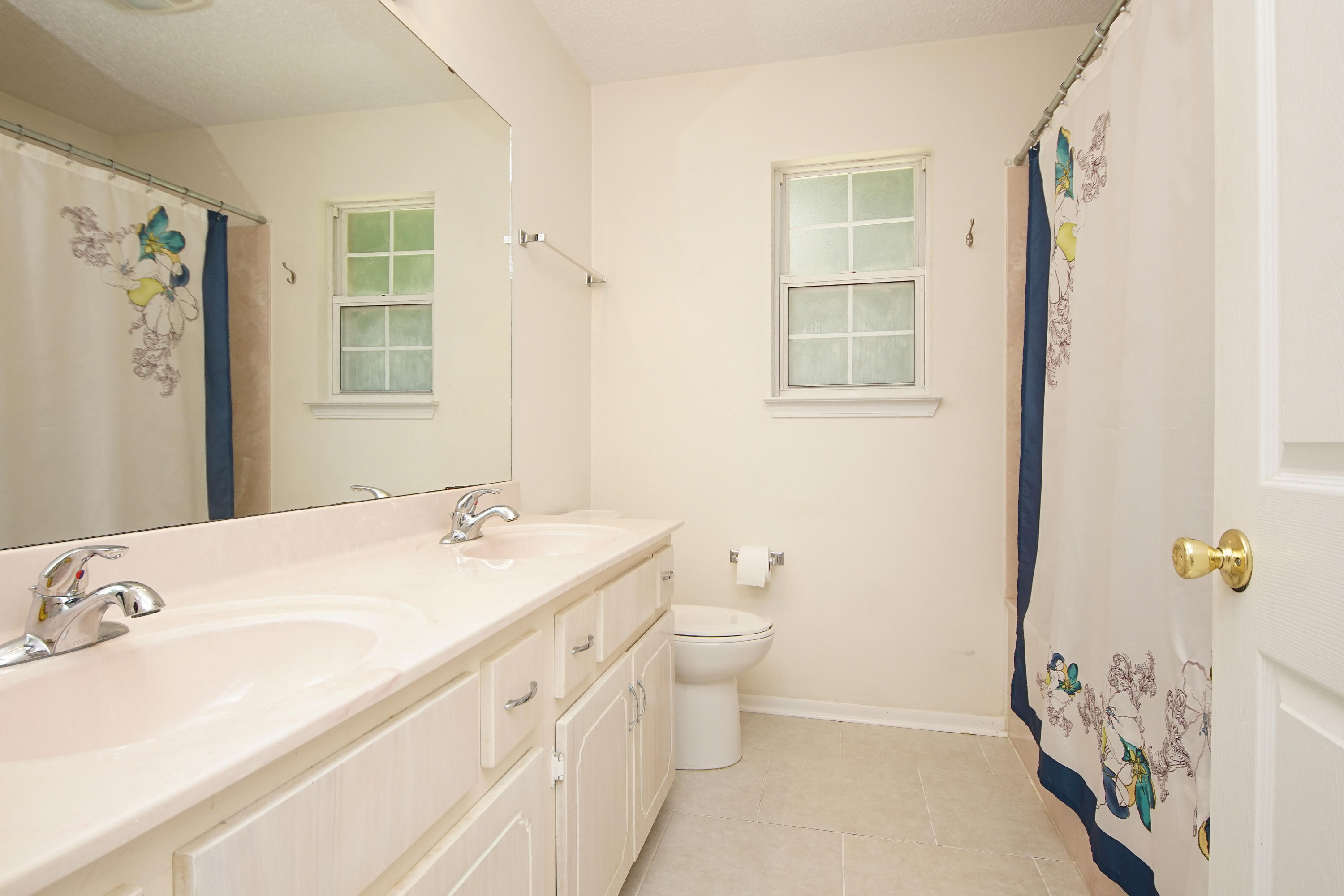 PARKWOOD SQUARE PH 2 - Residential