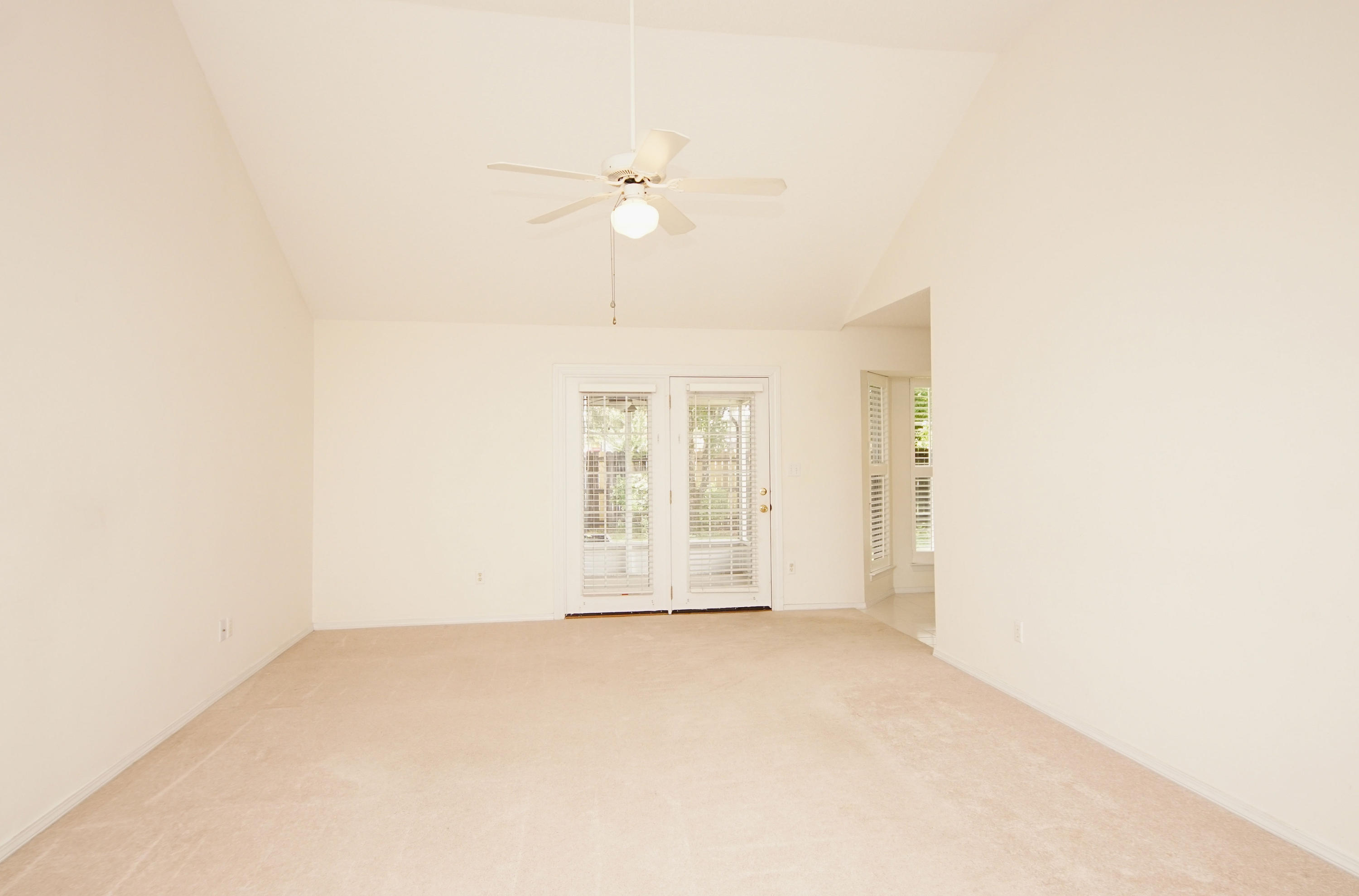 PARKWOOD SQUARE PH 2 - Residential