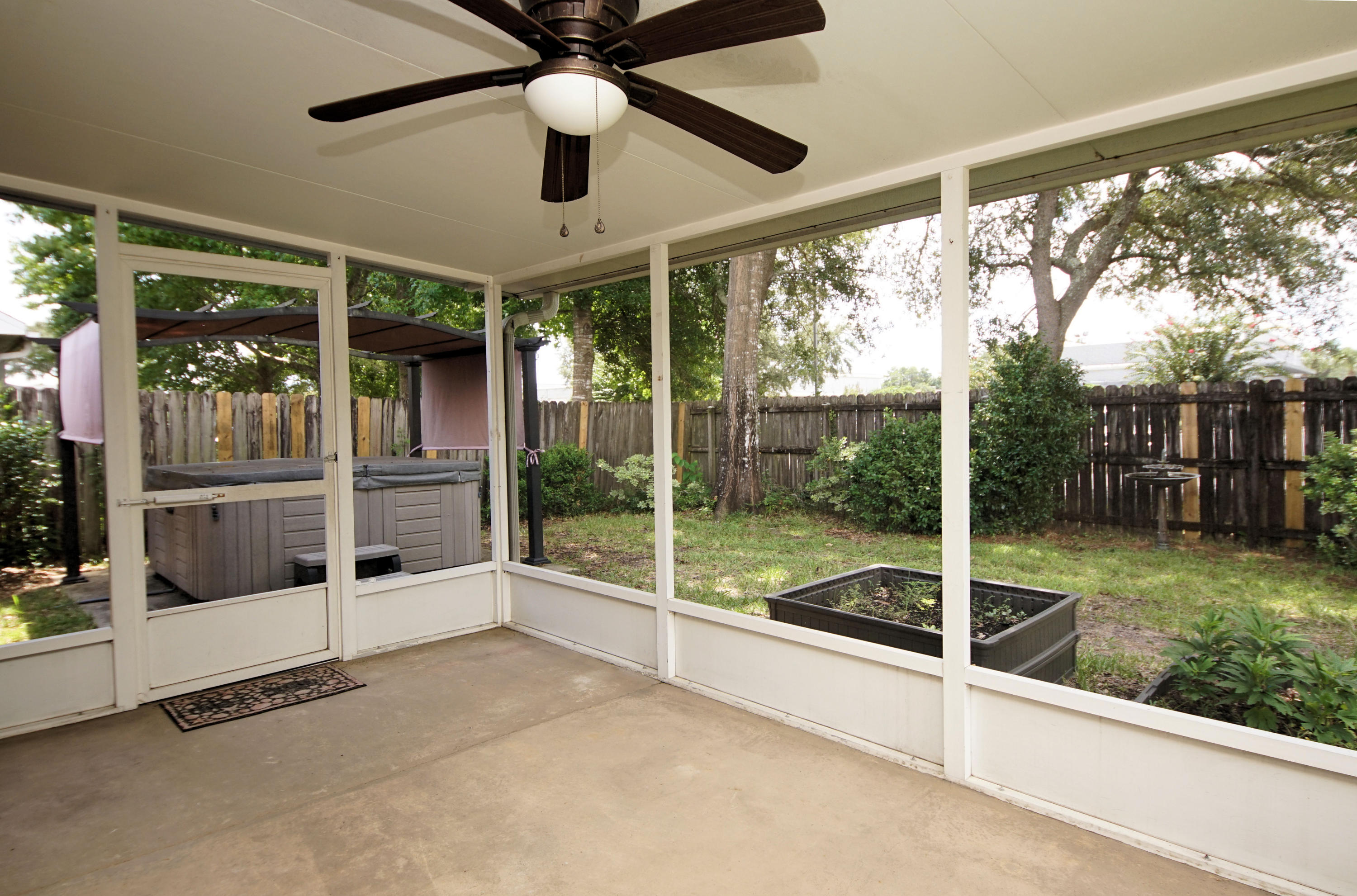 PARKWOOD SQUARE PH 2 - Residential
