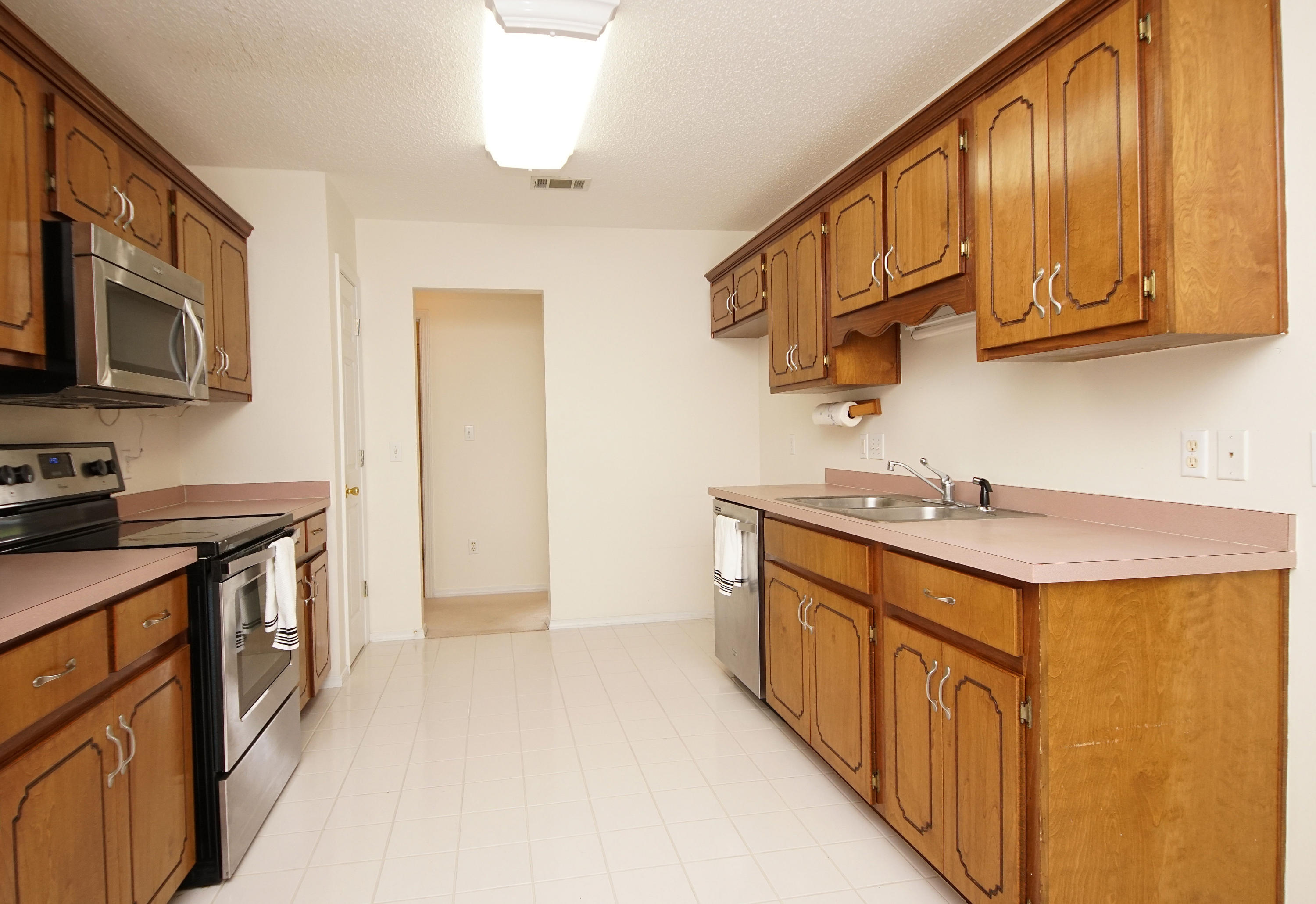 PARKWOOD SQUARE PH 2 - Residential