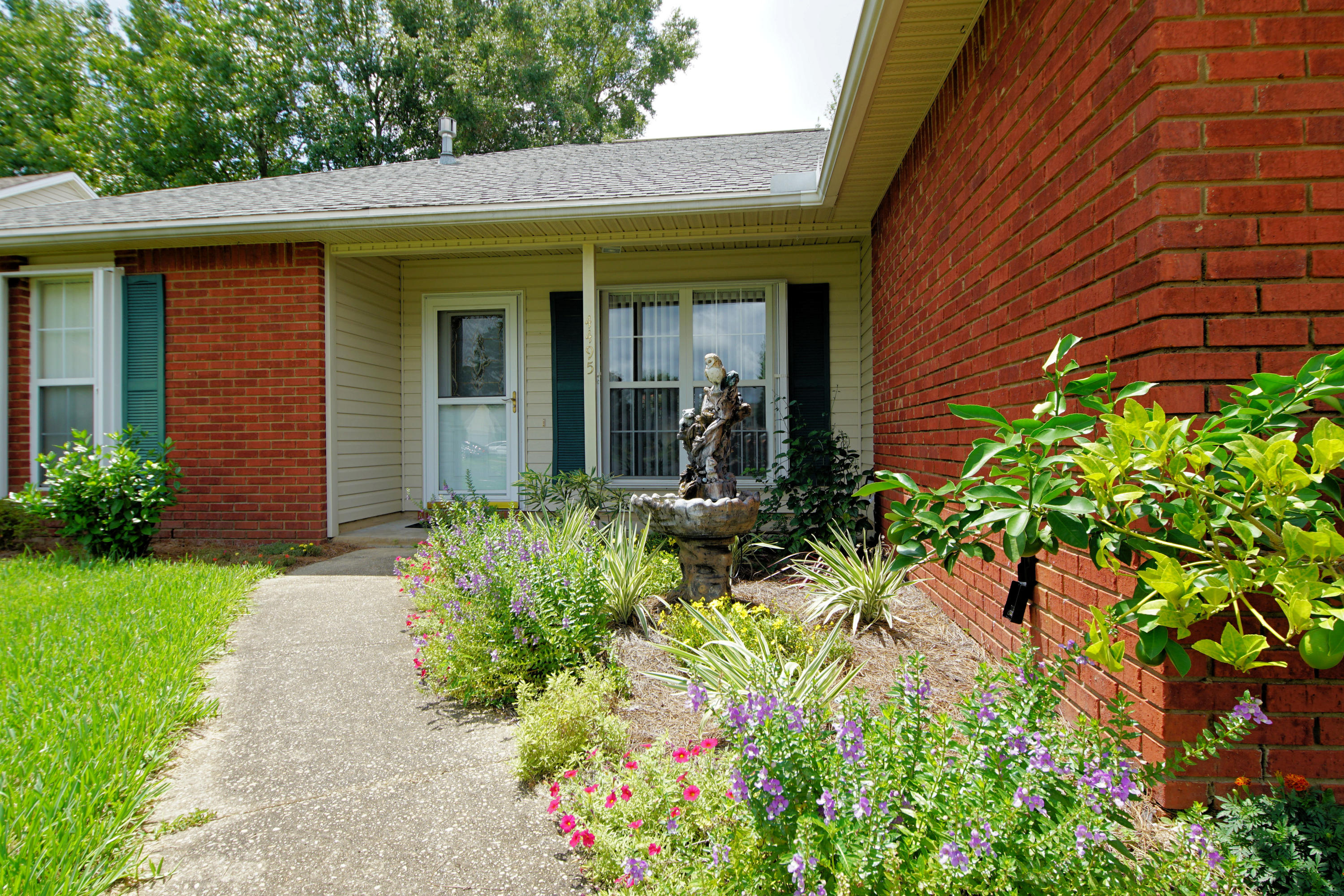 PARKWOOD SQUARE PH 2 - Residential