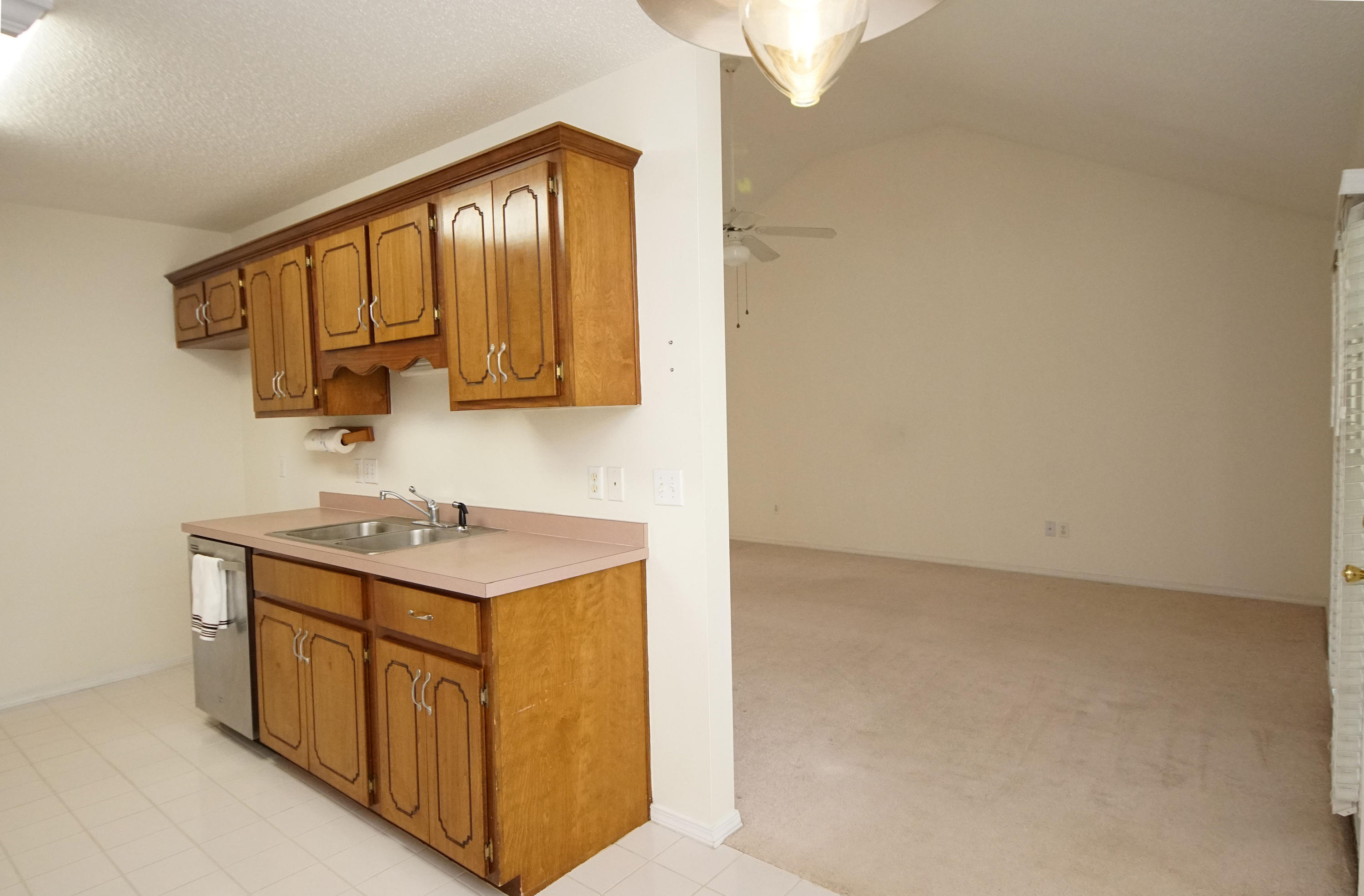 PARKWOOD SQUARE PH 2 - Residential